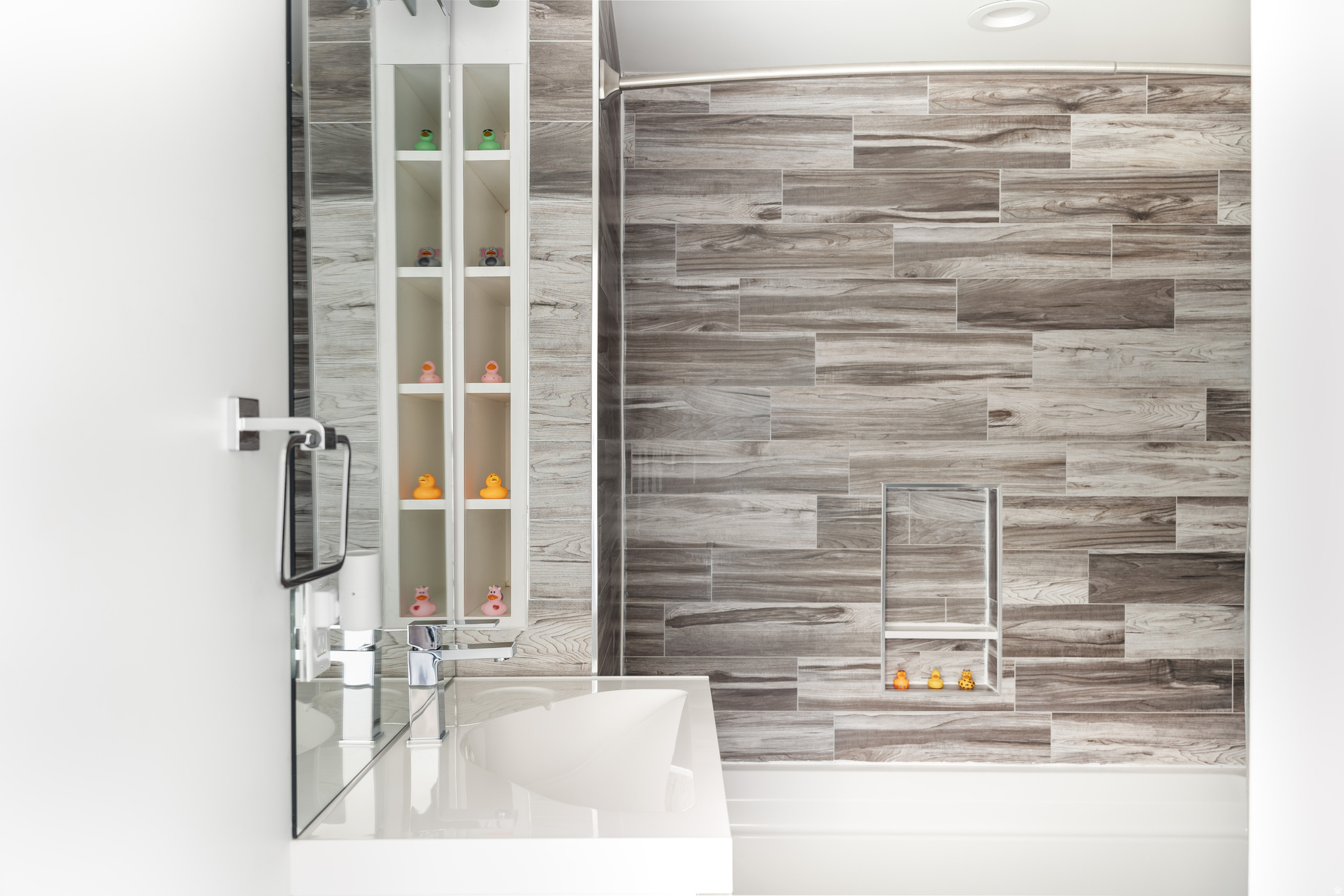 MT OLYMPUS - Residential