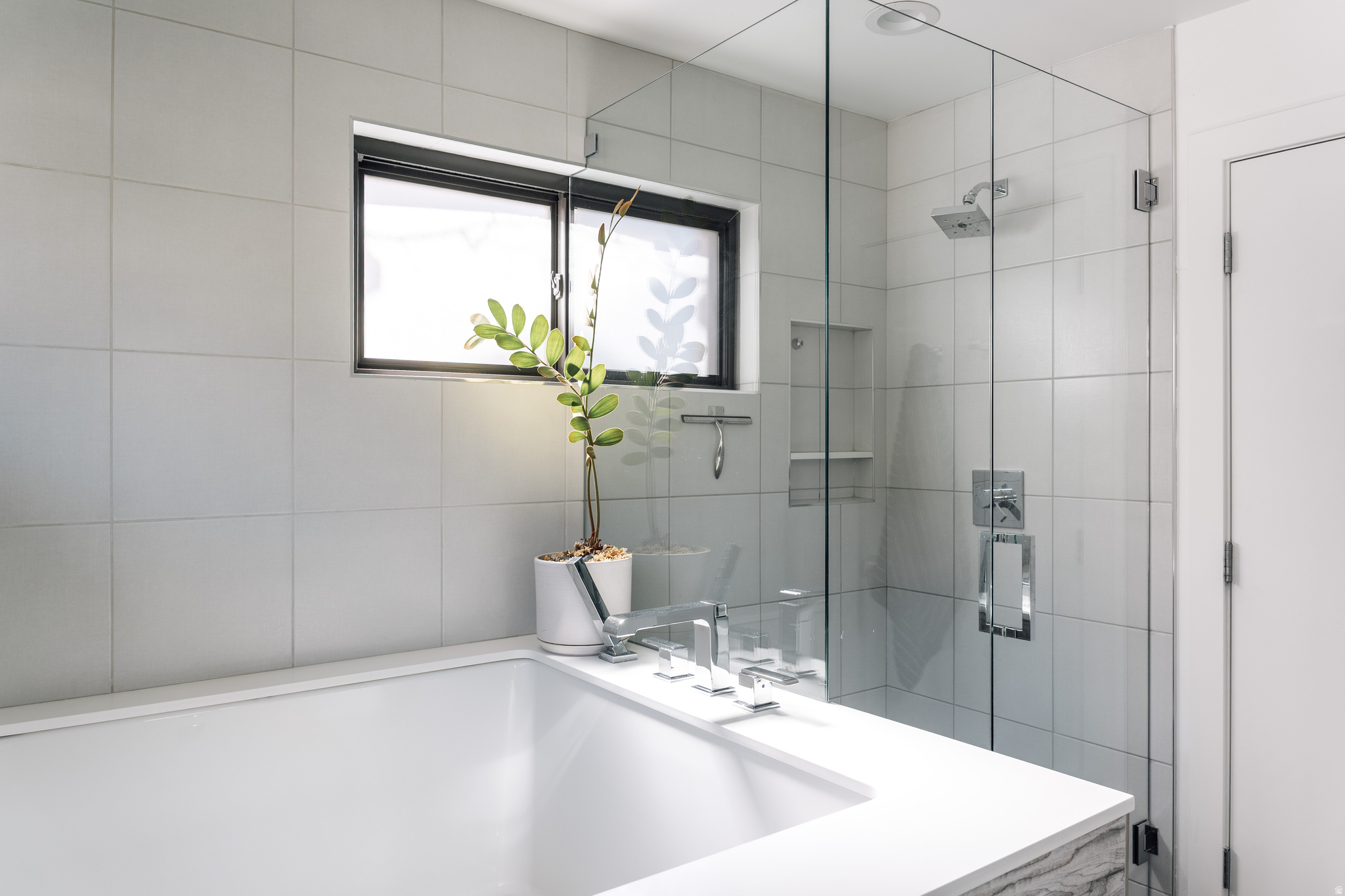 MT OLYMPUS - Residential