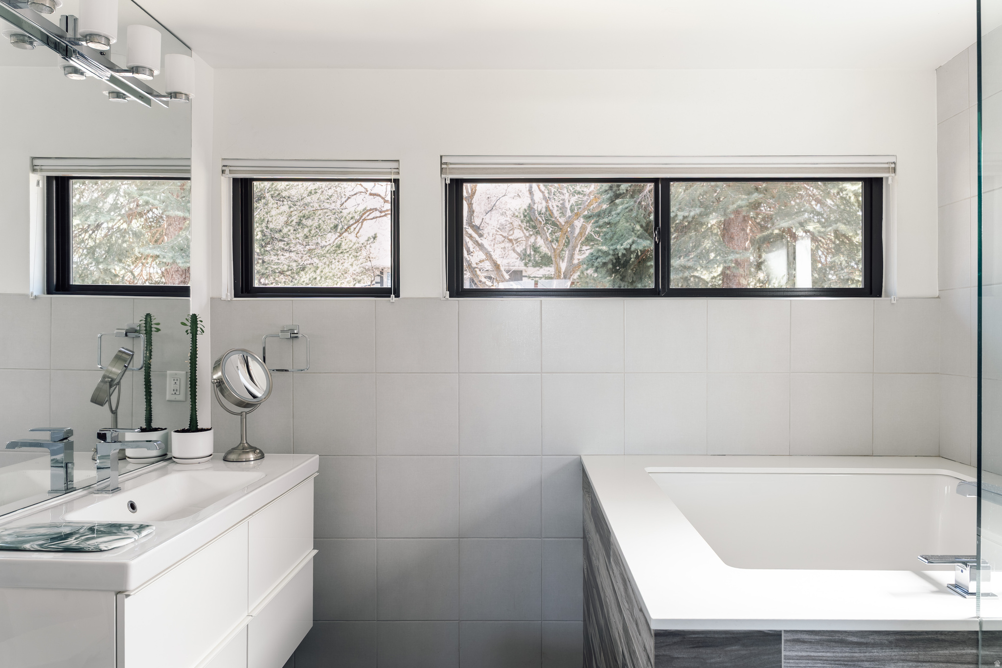 MT OLYMPUS - Residential