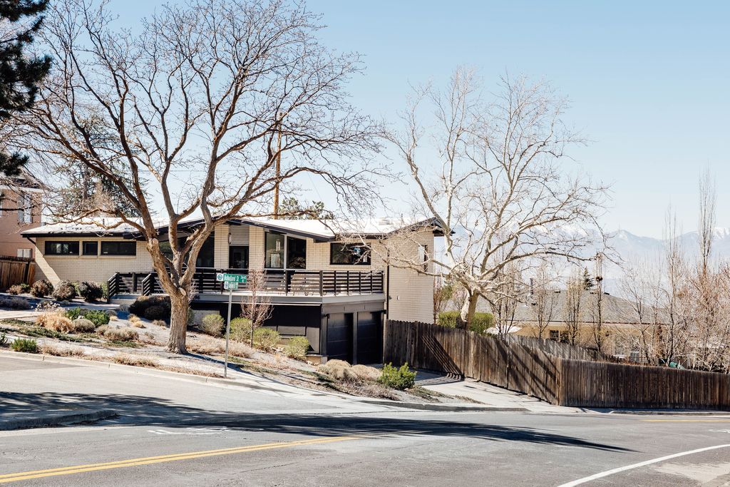 Photo of 4296 MULHOLLAND ST, Salt Lake City, UT 84124 (MLS # 2147847)