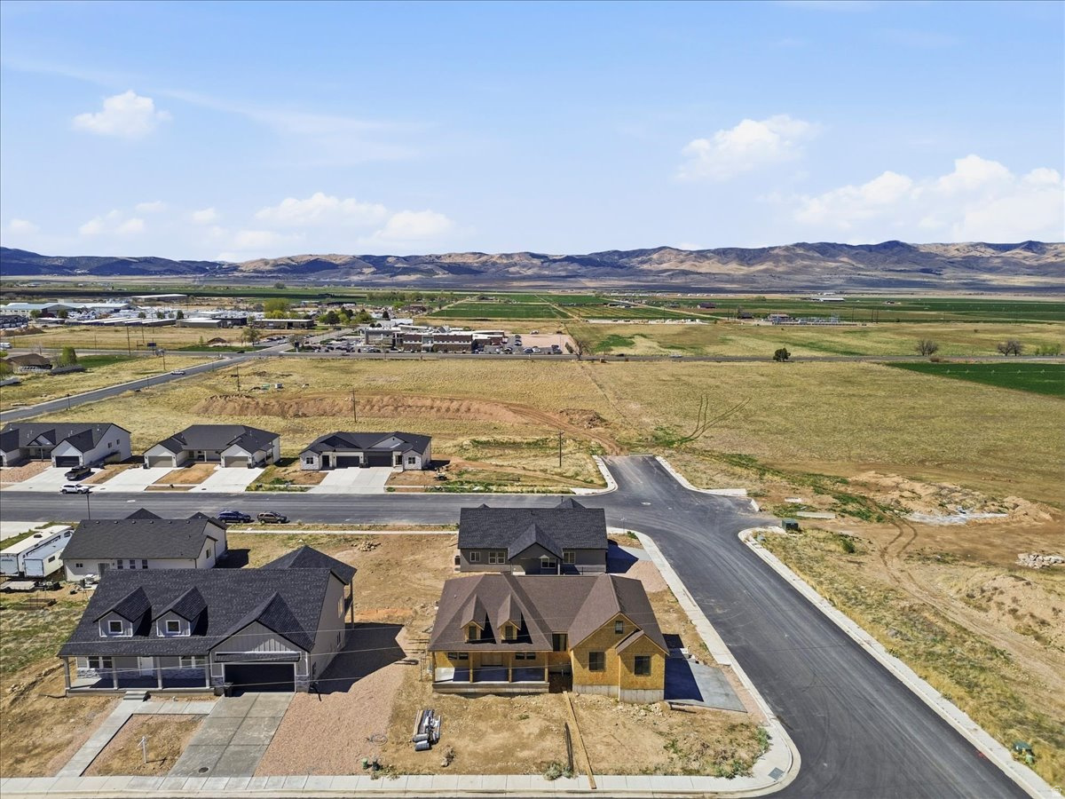 NORTHRIDGE ESTATES SUBD - Residential