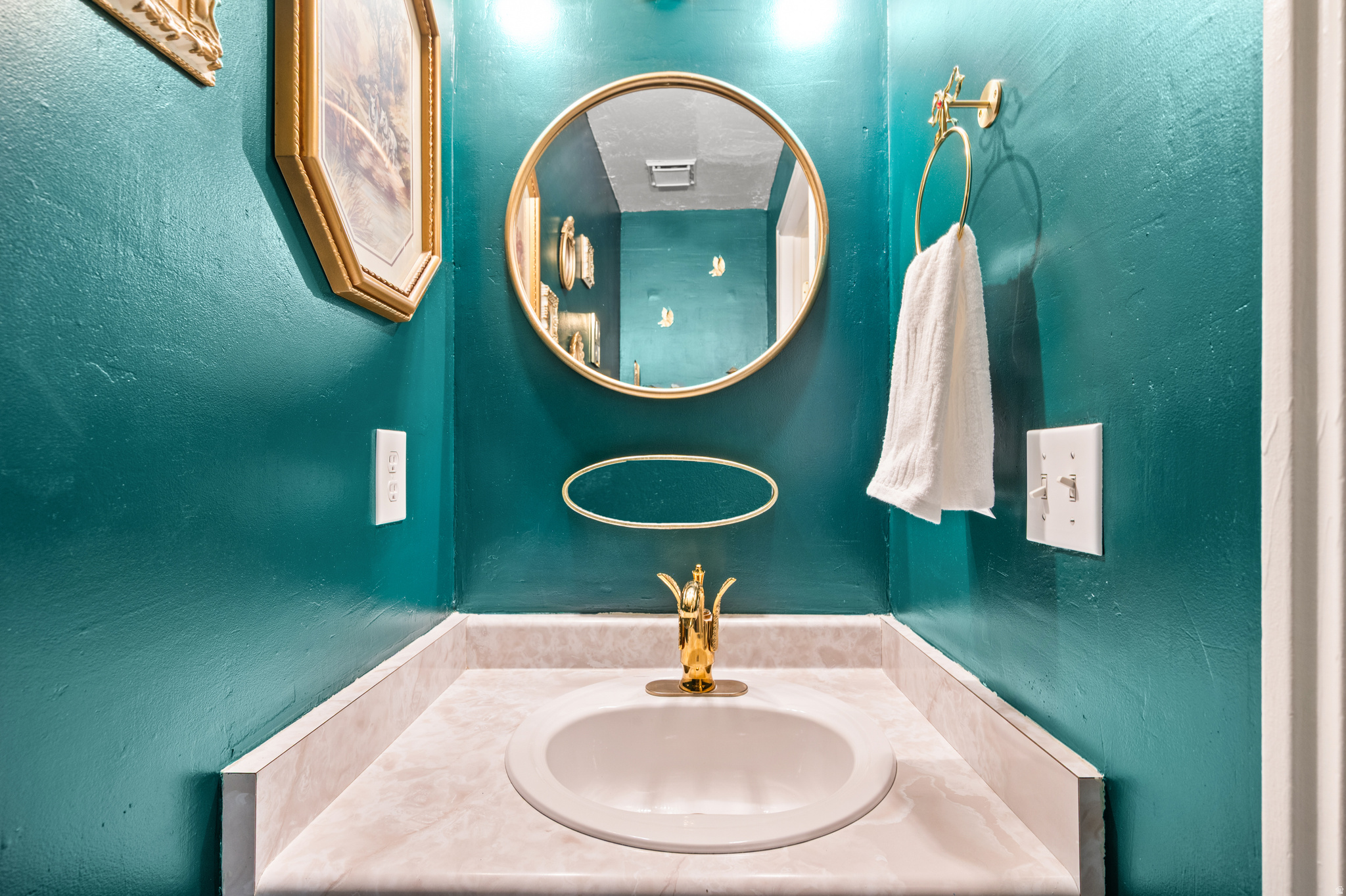 ROSEWOOD GARDEN HOME - Residential