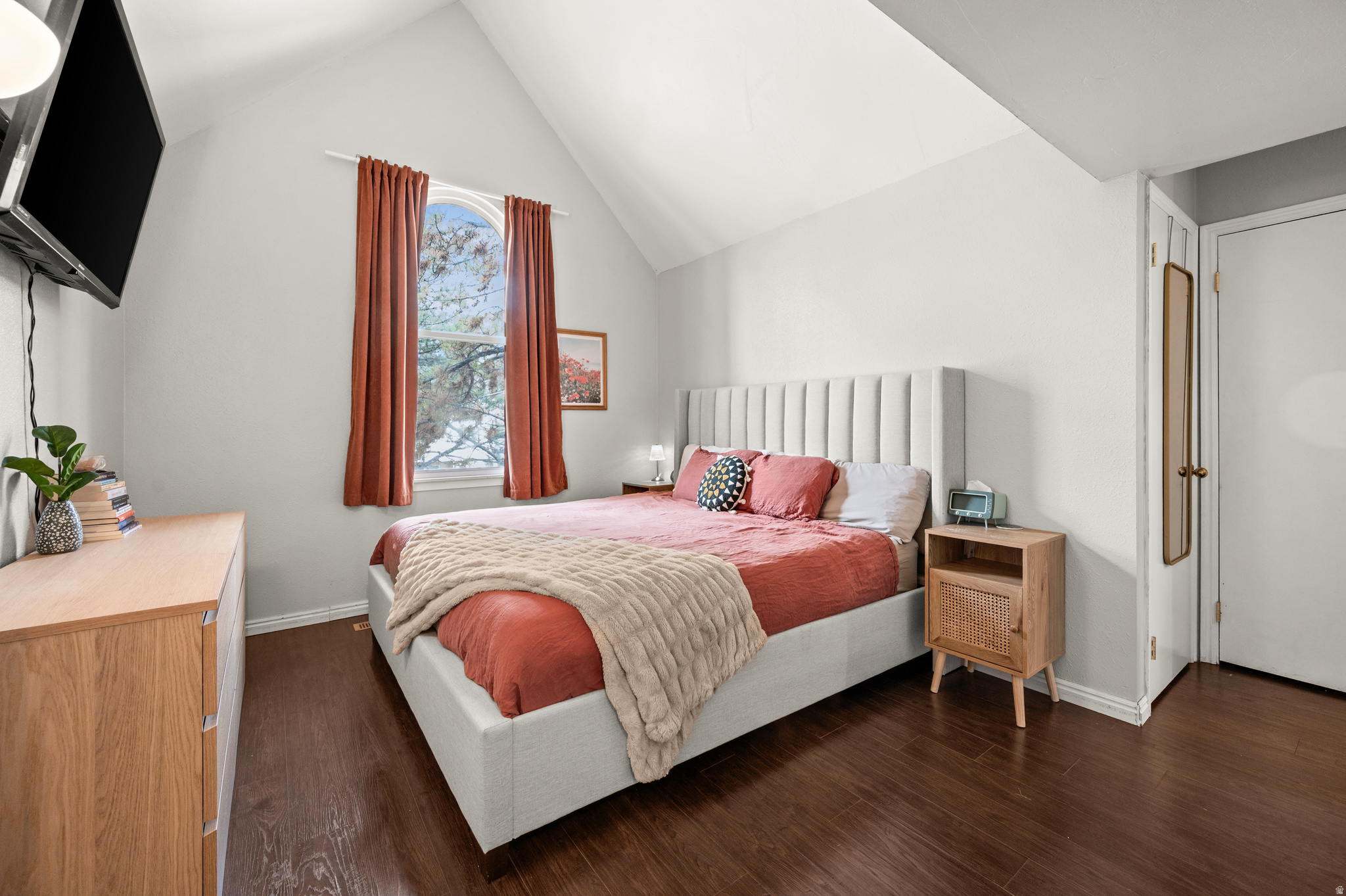 ROSEWOOD GARDEN HOME - Residential