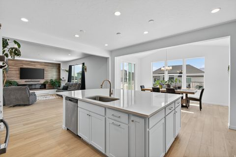 Tiny photo for 5179 N PONY RIDER WAY #305, Eagle Mountain, UT 84005 (MLS # 2122636)