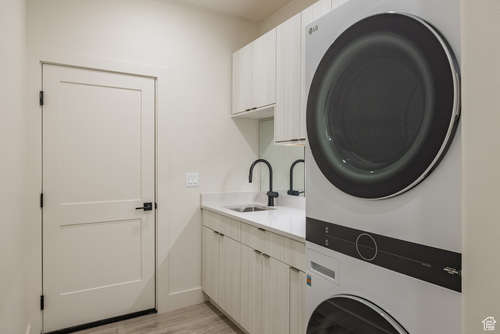 COTTONWOOD CONDOS - Residential
