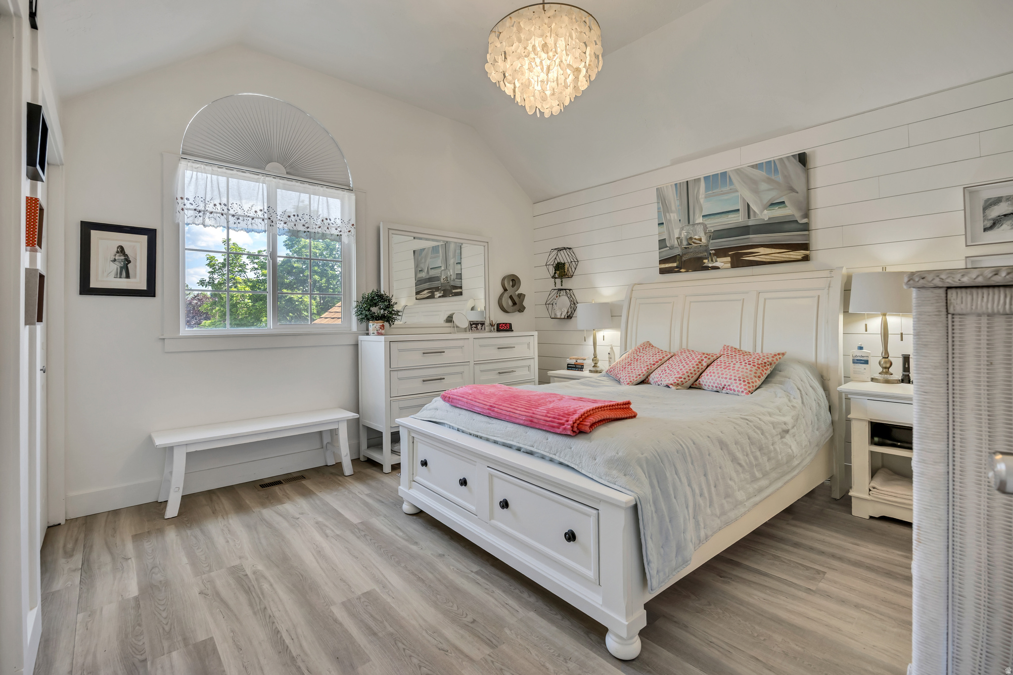 SPRING LANE CONDMN - Residential