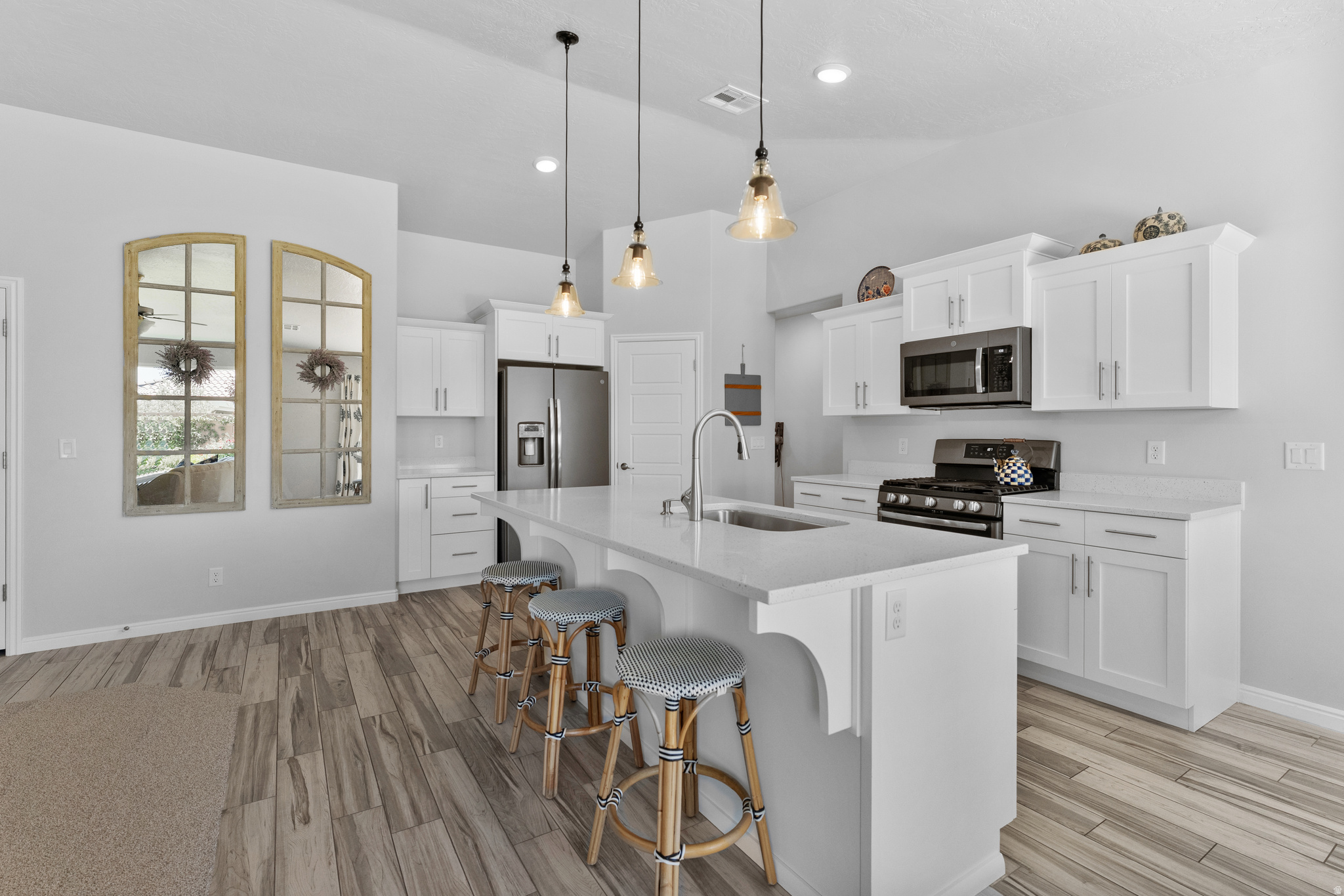 SUGAR PLUM IN THE FIELDS PH 3 - Residential