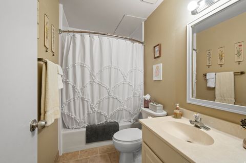 Tiny photo for 2263 E TARA LN #4, Holladay, UT 84117 (MLS # 2143103)