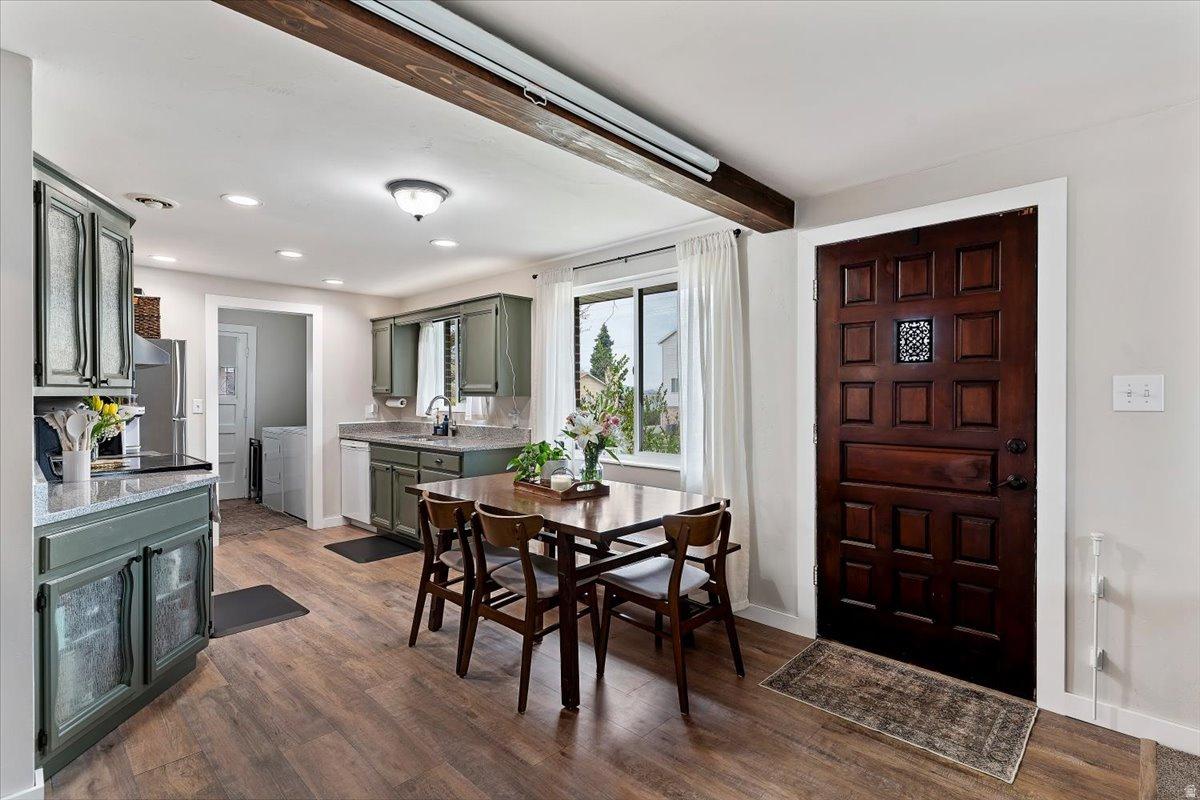 CHERRY HILL - Residential