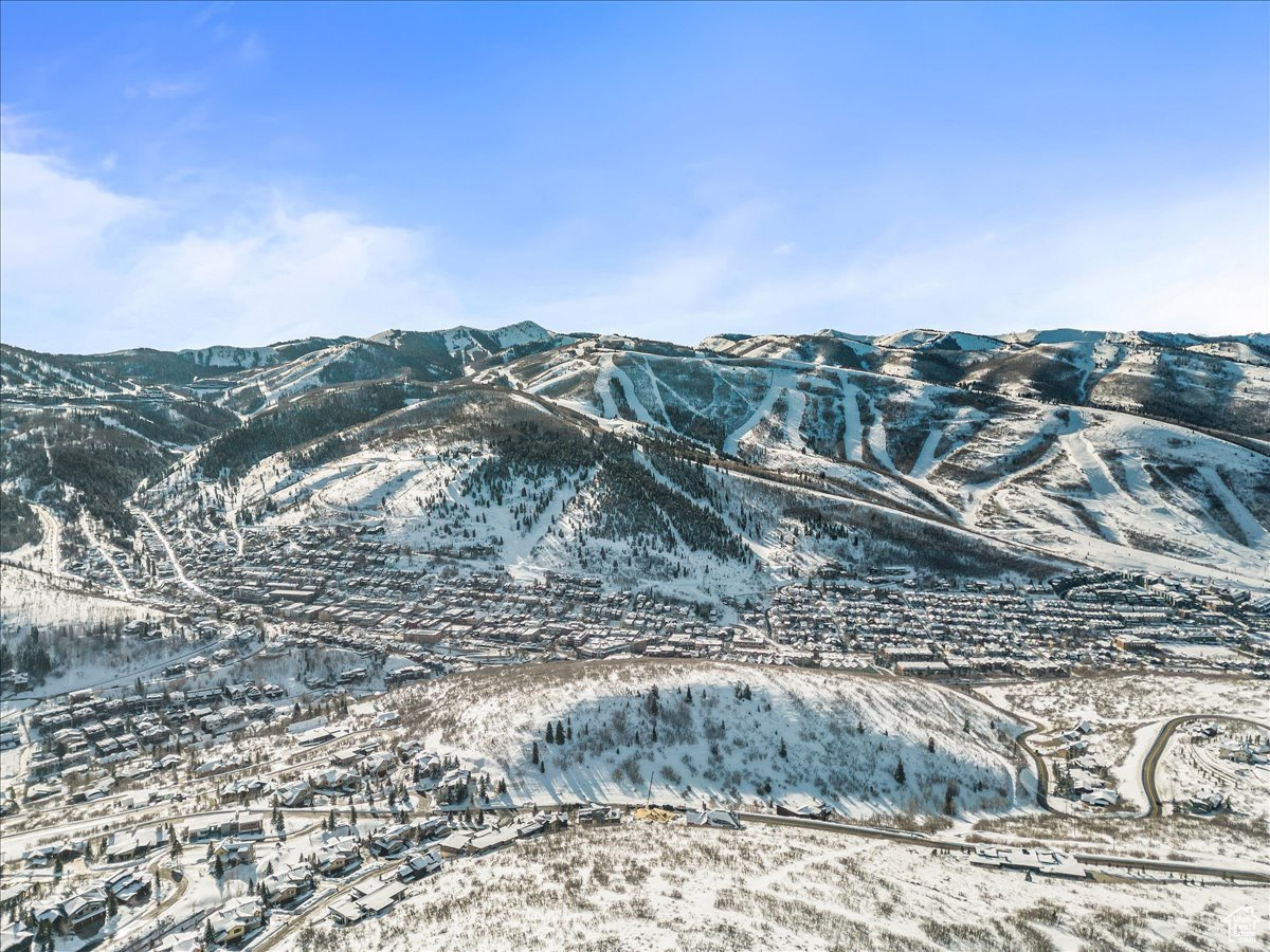 Park City, Utah 84060, United States, 5 Bedrooms Bedrooms, ,5 BathroomsBathrooms,Residential,Pending,66563