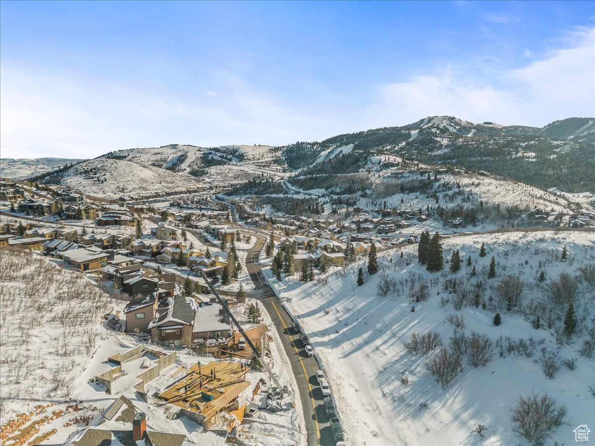 Park City, Utah 84060, United States, 5 Bedrooms Bedrooms, ,5 BathroomsBathrooms,Residential,Pending,66563