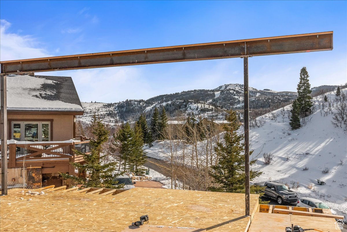 Park City, Utah 84060, United States, 5 Bedrooms Bedrooms, ,5 BathroomsBathrooms,Residential,Pending,66563