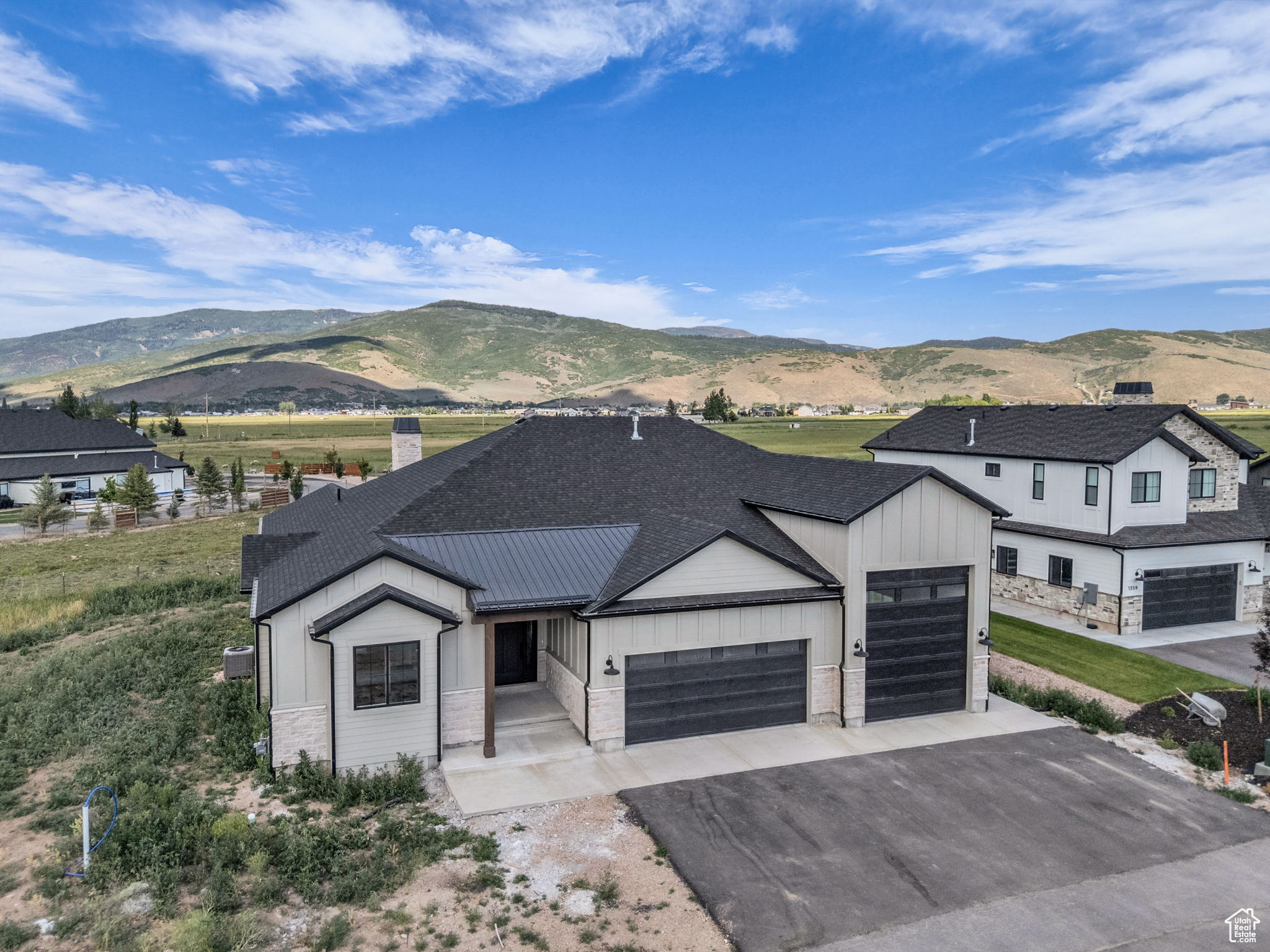 HART CROSSING - Residential