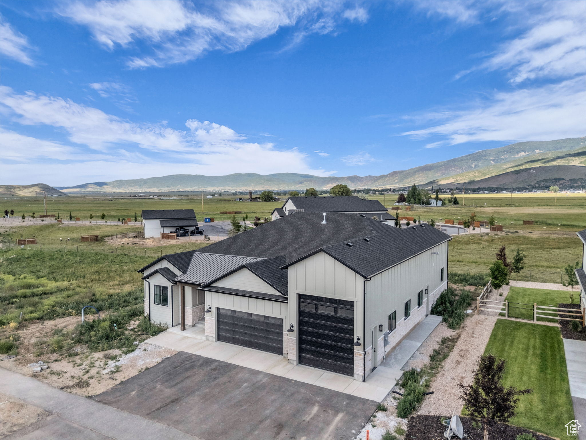 HART CROSSING - Residential