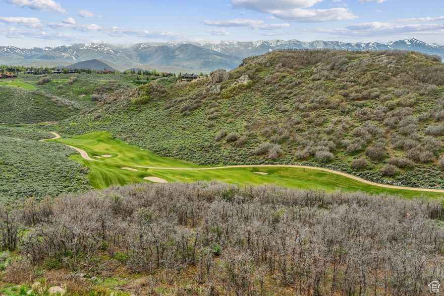 Experience Luxury In Your Promontory Mountain Estate- Golf Membership Available - Welcome to the best address in Park City. Welcome to Pinnacle at Promontory. Set apart not only by private gates and striking geography, perched upon a knoll surrounded by golf and breathtaking views of Park City's famed ski slopes, but also set apart by design. This is the unique opportunity to build a true legacy home in a private enclave within arguably the most amenity-rich community in America, Promontory. Full membership available through separate purchase pending approval by Promontory. Community Covenants do not allow fractional ownership.