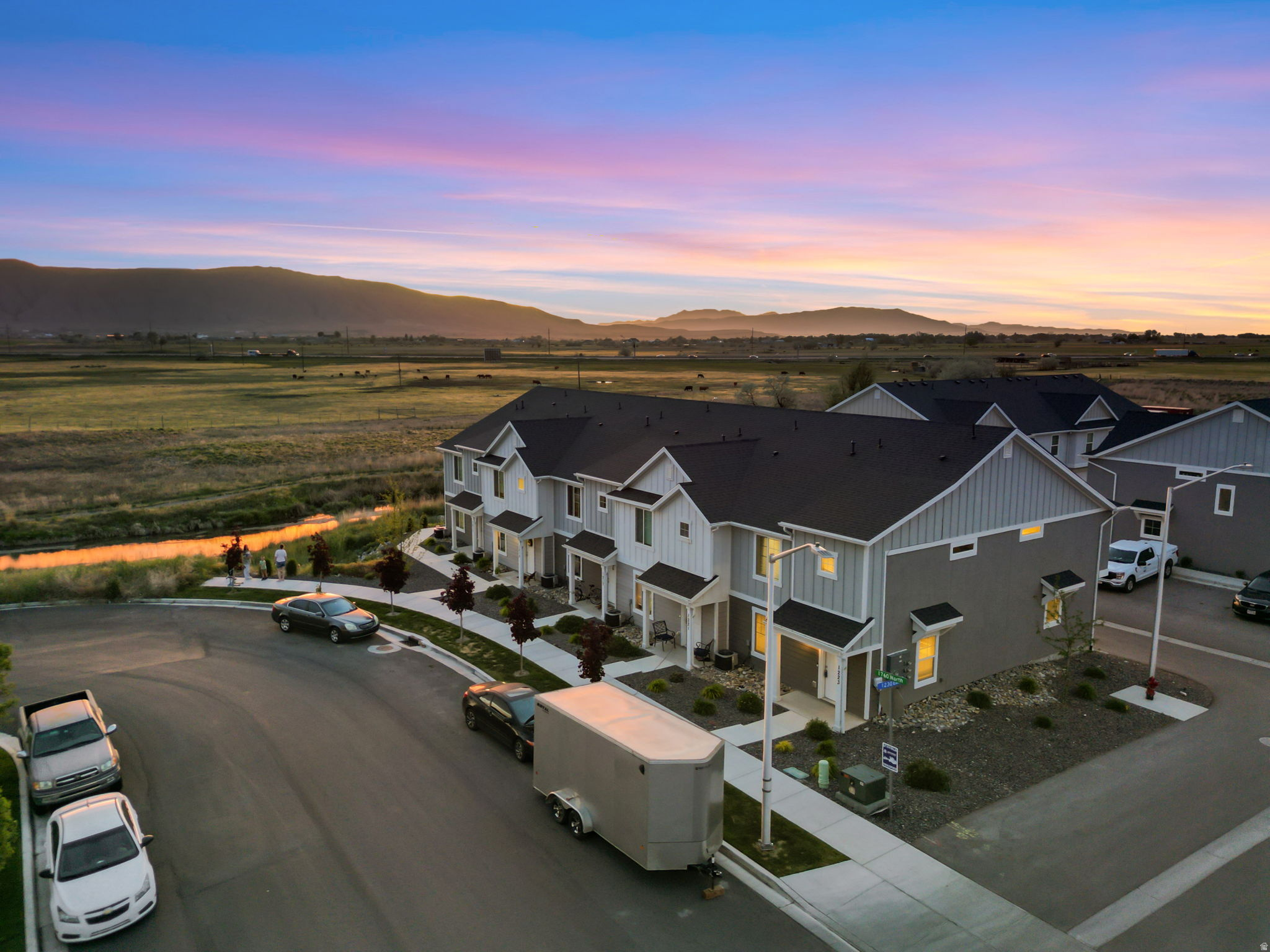 ARROWHEAD PARK - Residential