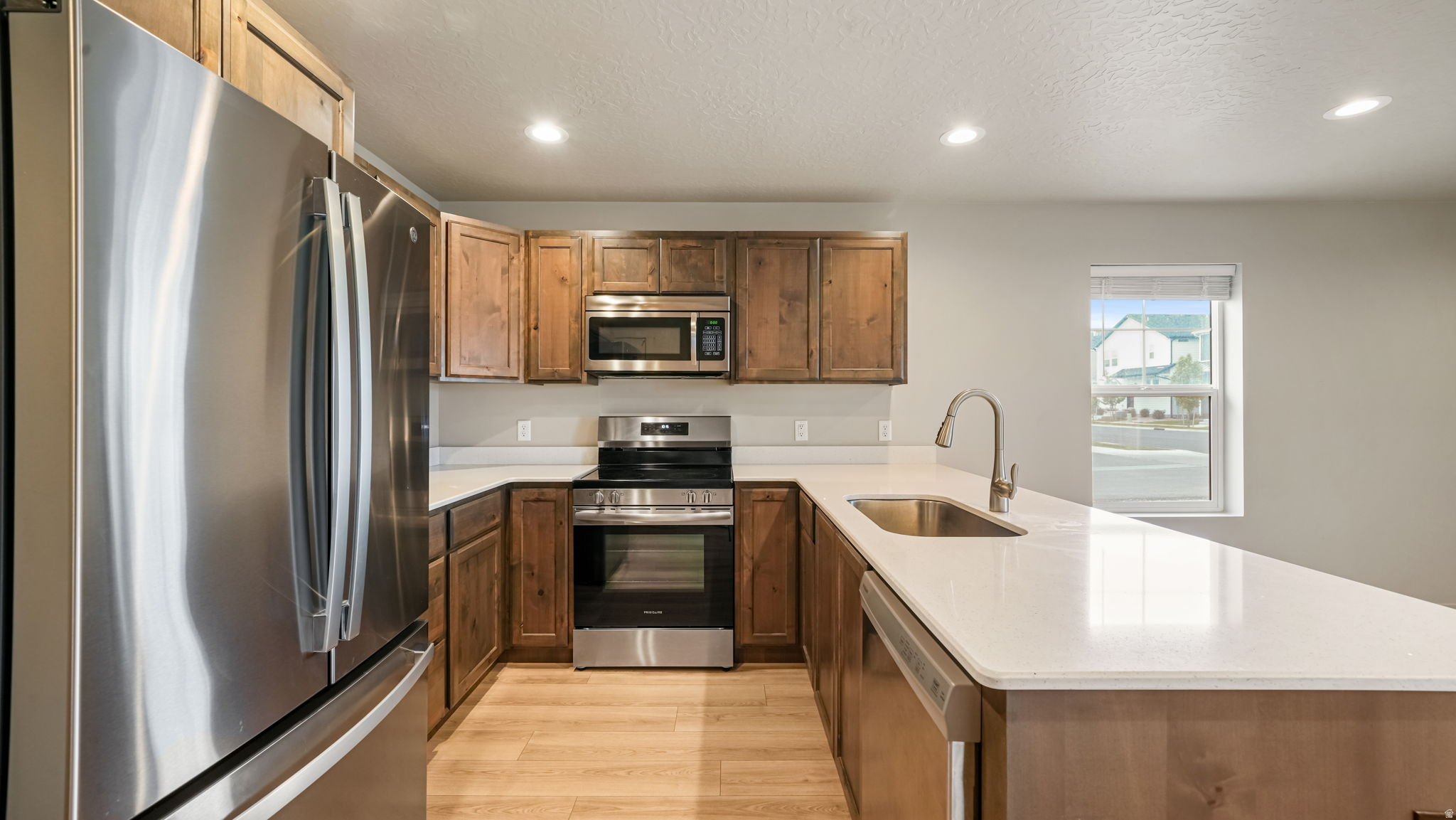 ARROWHEAD PARK - Residential
