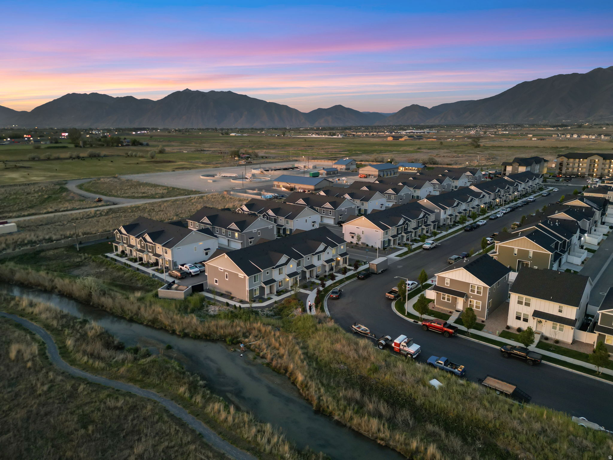 ARROWHEAD PARK - Residential