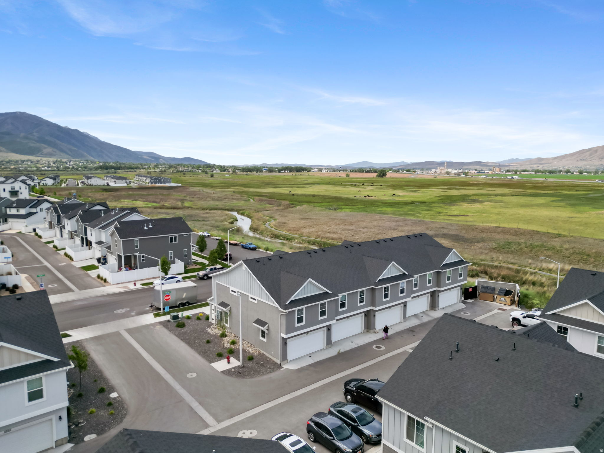 ARROWHEAD PARK - Residential