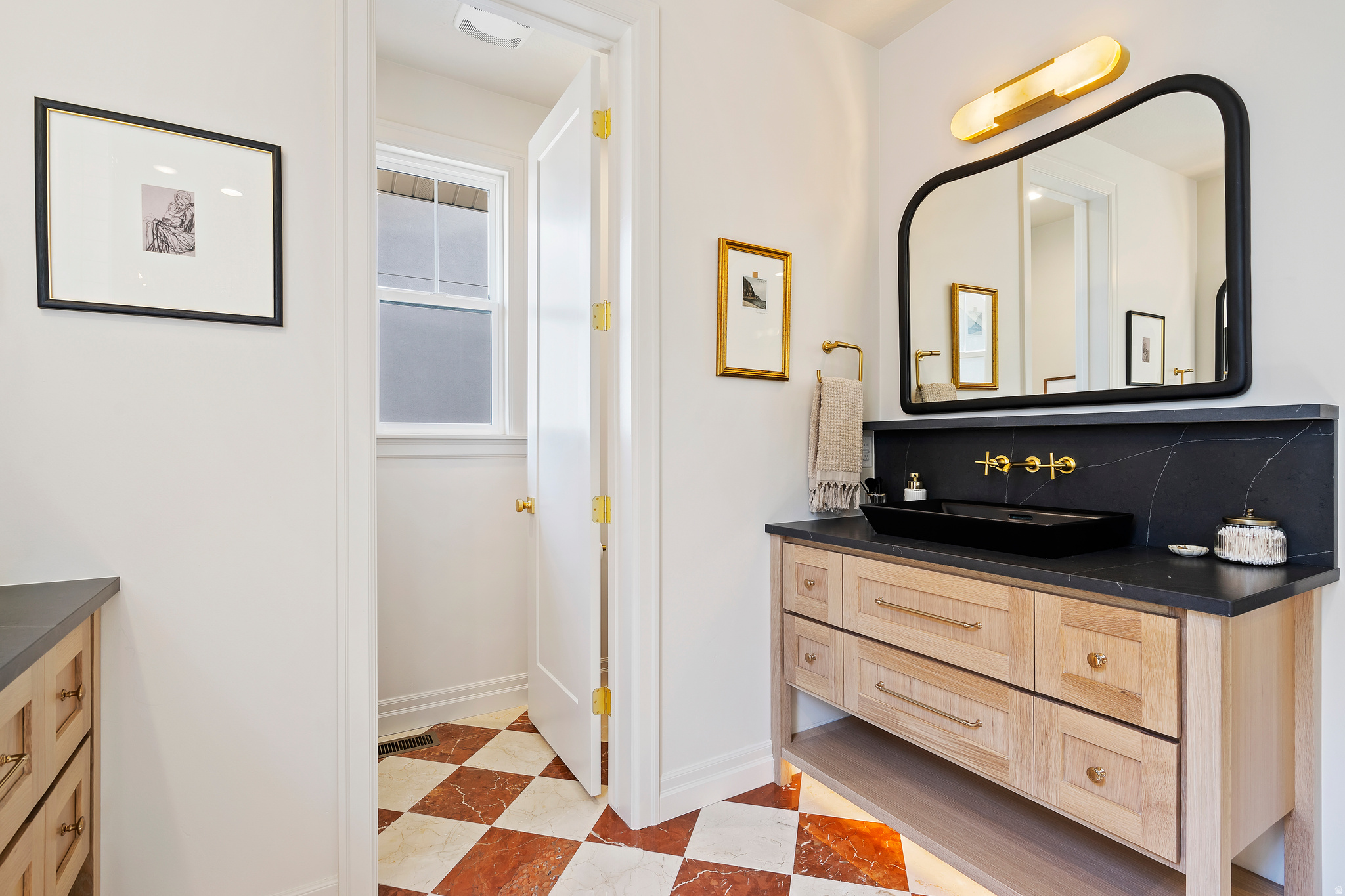 DAYBREAK - Residential