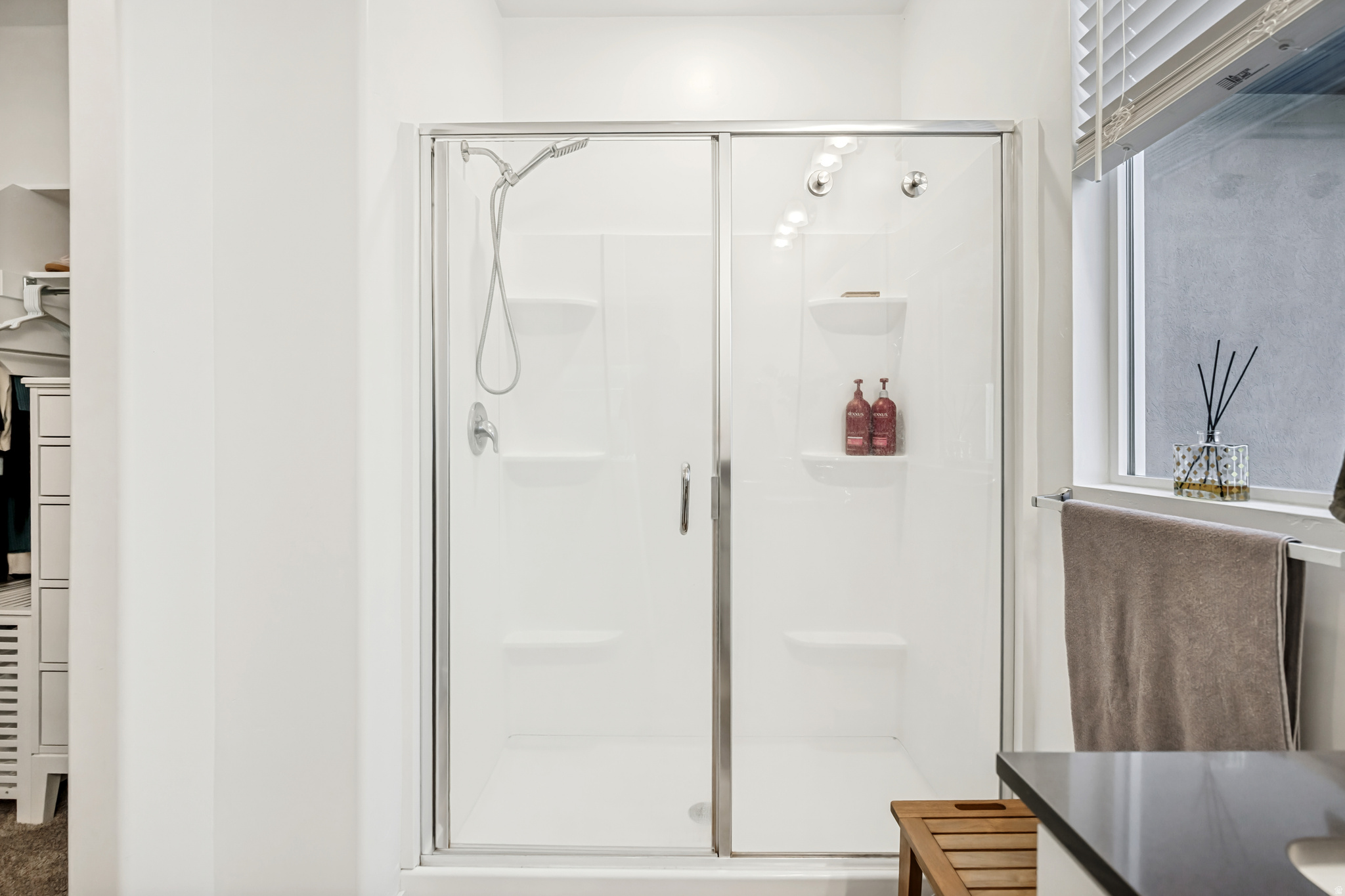 LITTLE VALLEY GATEWA - Residential