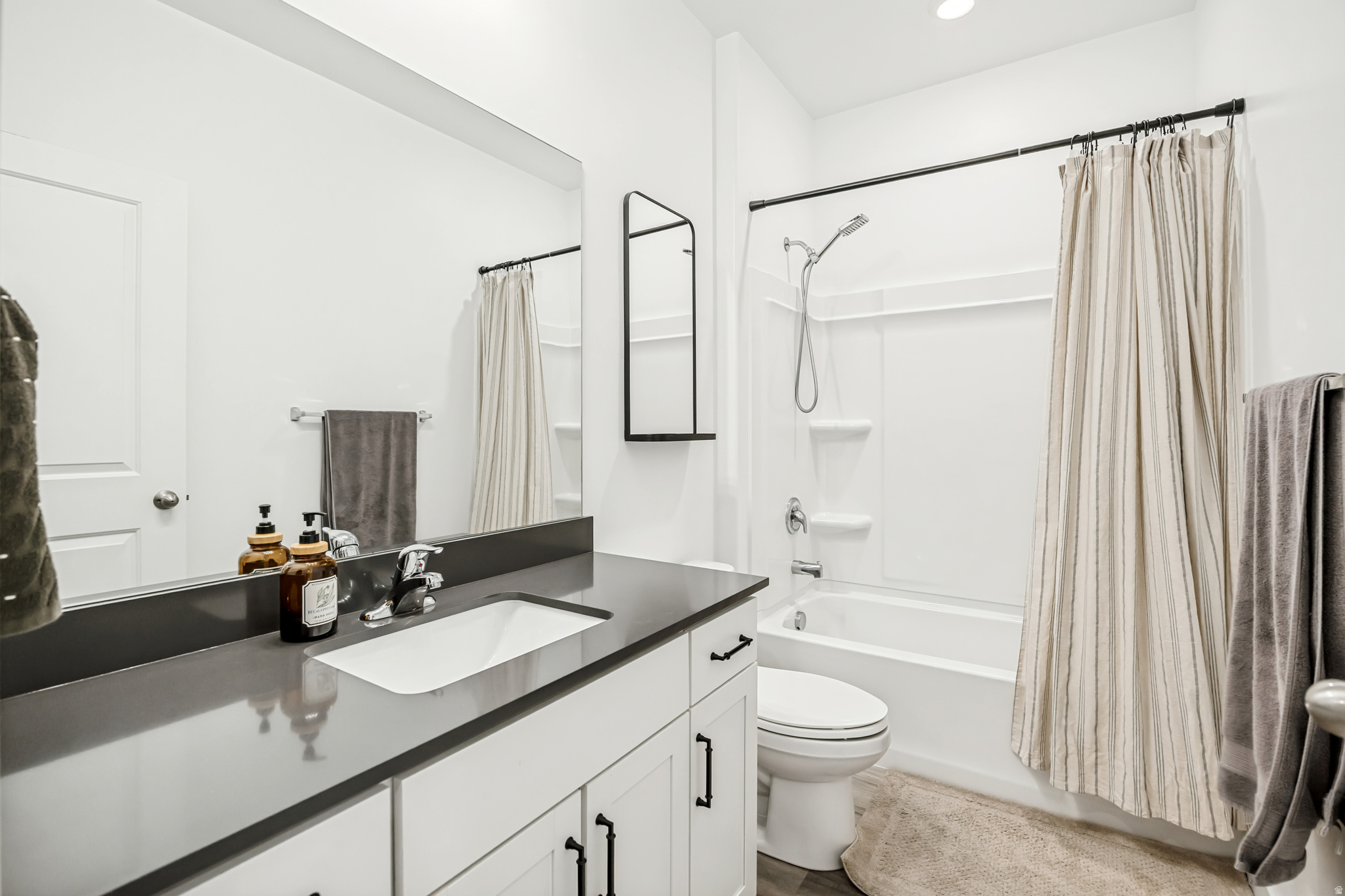 LITTLE VALLEY GATEWA - Residential