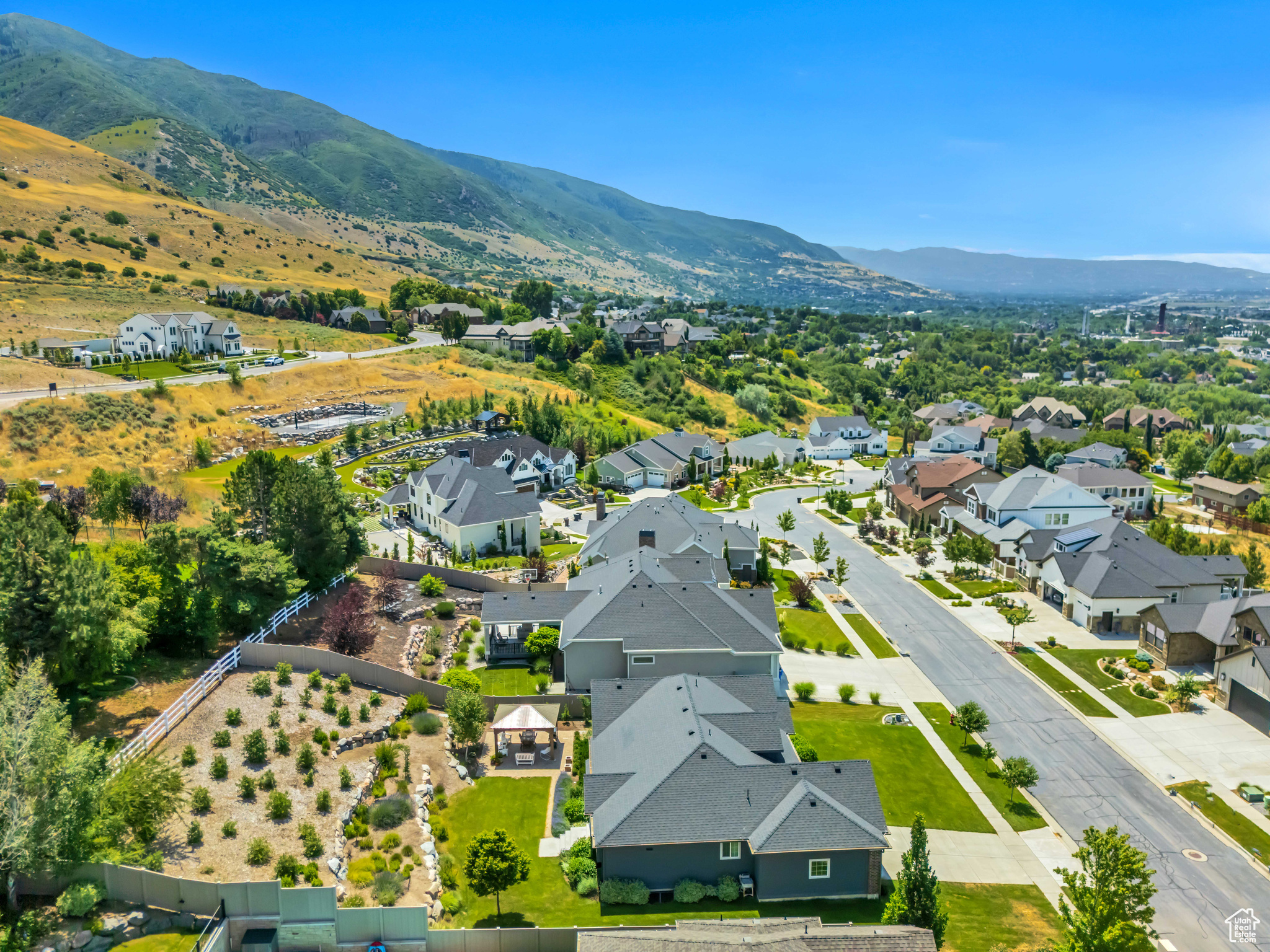 BRENTWOOD ESTATES - Residential