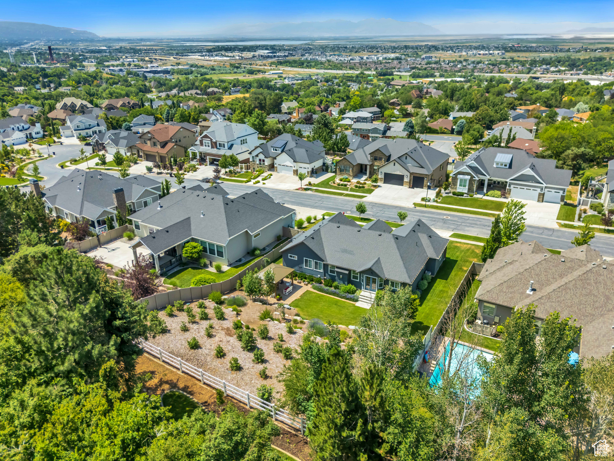 BRENTWOOD ESTATES - Residential
