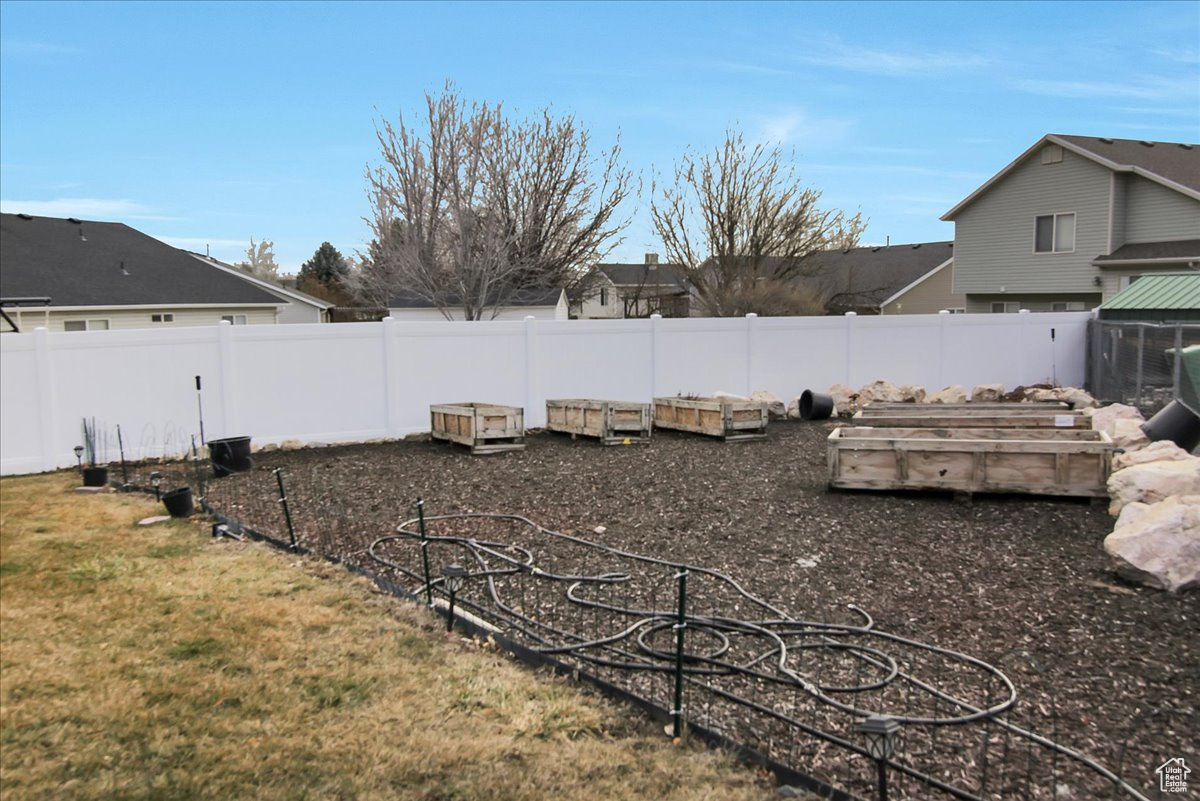 North Ogden, Utah 84404, United States, 5 Bedrooms Bedrooms, ,3 BathroomsBathrooms,Residential,Pending,7889