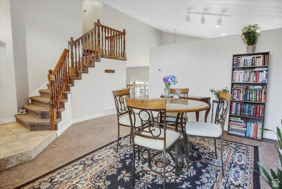 North Ogden, Utah 84404, United States, 5 Bedrooms Bedrooms, ,3 BathroomsBathrooms,Residential,Pending,7889