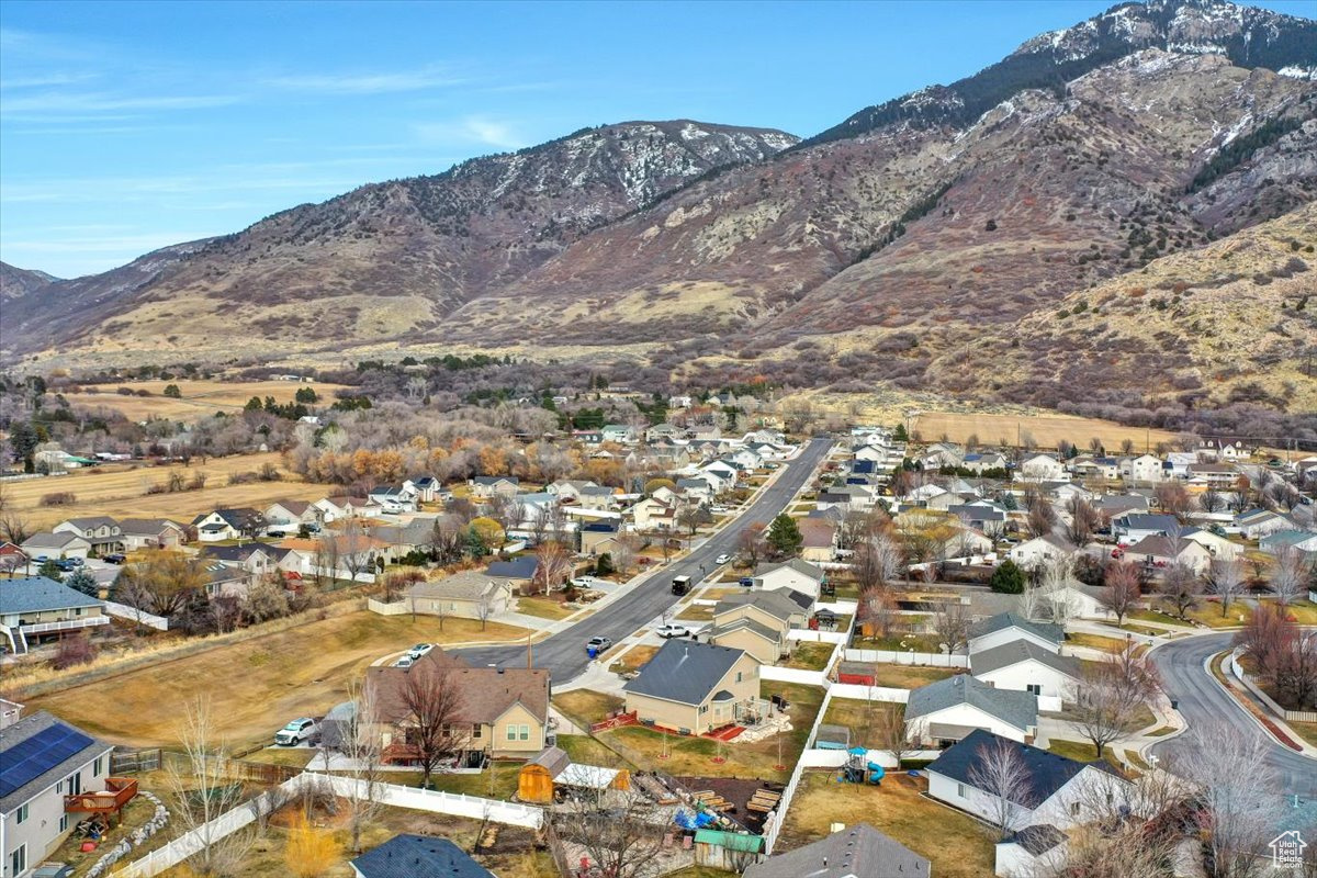 North Ogden, Utah 84404, United States, 5 Bedrooms Bedrooms, ,3 BathroomsBathrooms,Residential,Pending,7889