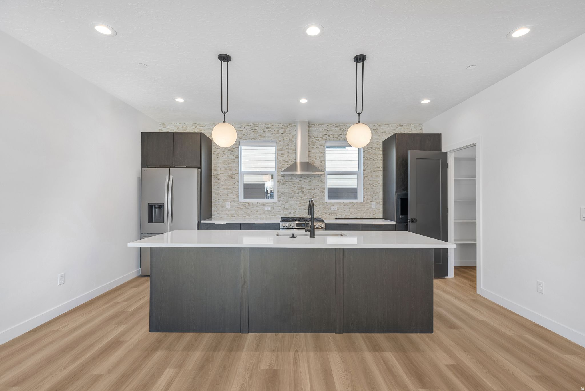 THE MONROE - Residential