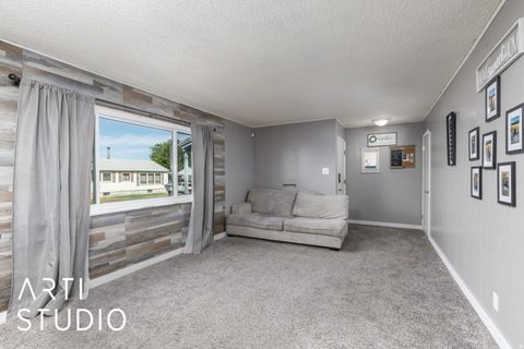 Tiny photo for 4370 S 175 E, Washington Terrace, UT 84405 (MLS # 2146362)