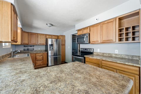 Tiny photo for 5625 S CRESTWOOD DR E, South Ogden, UT 84405 (MLS # 2177357)