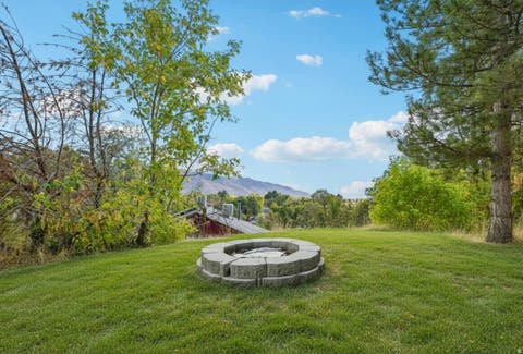 Tiny photo for 5625 S CRESTWOOD DR E, South Ogden, UT 84405 (MLS # 2177357)