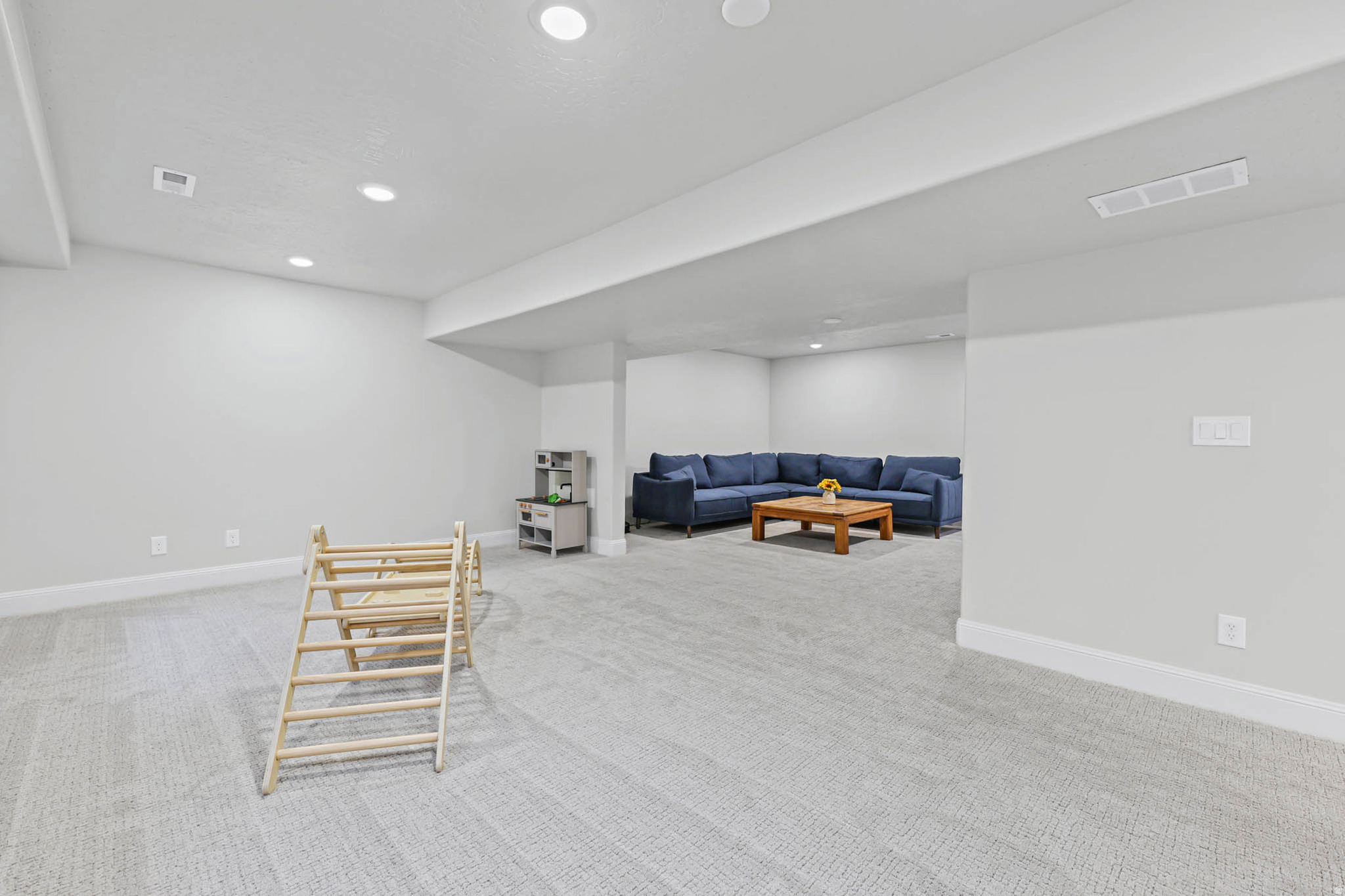 BRANDON CANYON #1 - Residential