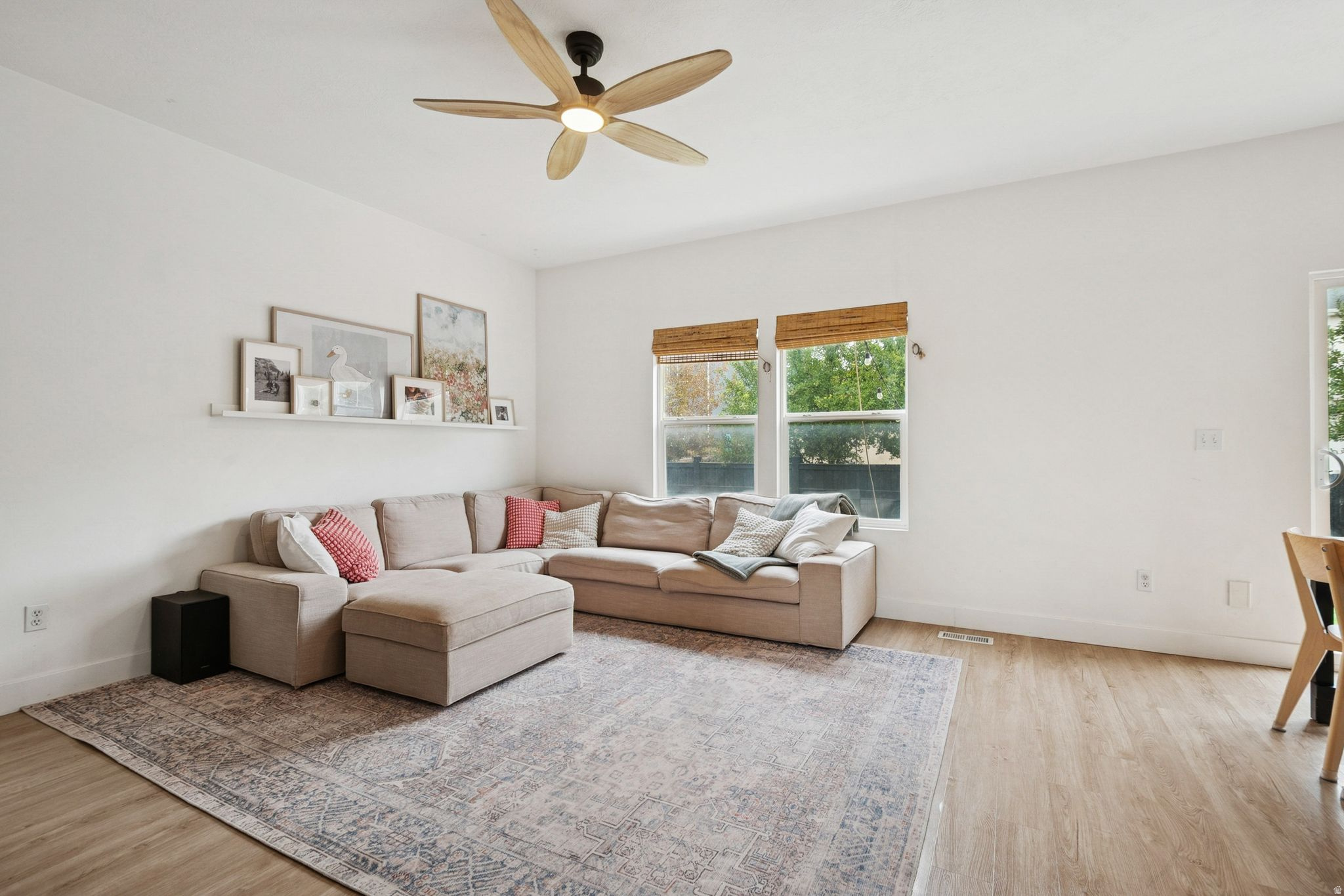 EAGLES GATE - Residential