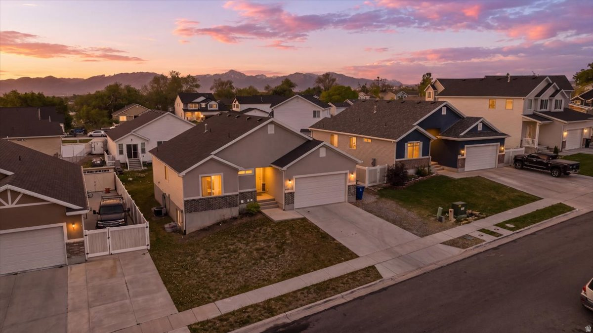 MEADOWS - Residential