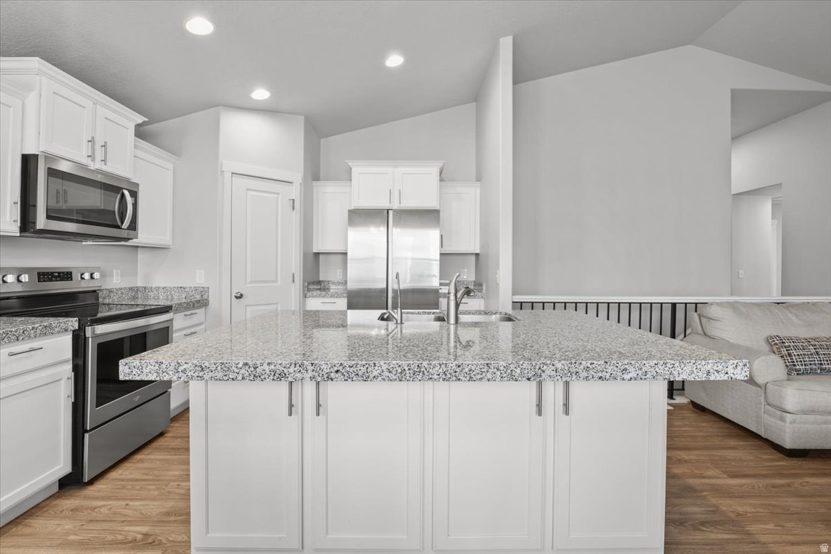 MEADOWS - Residential