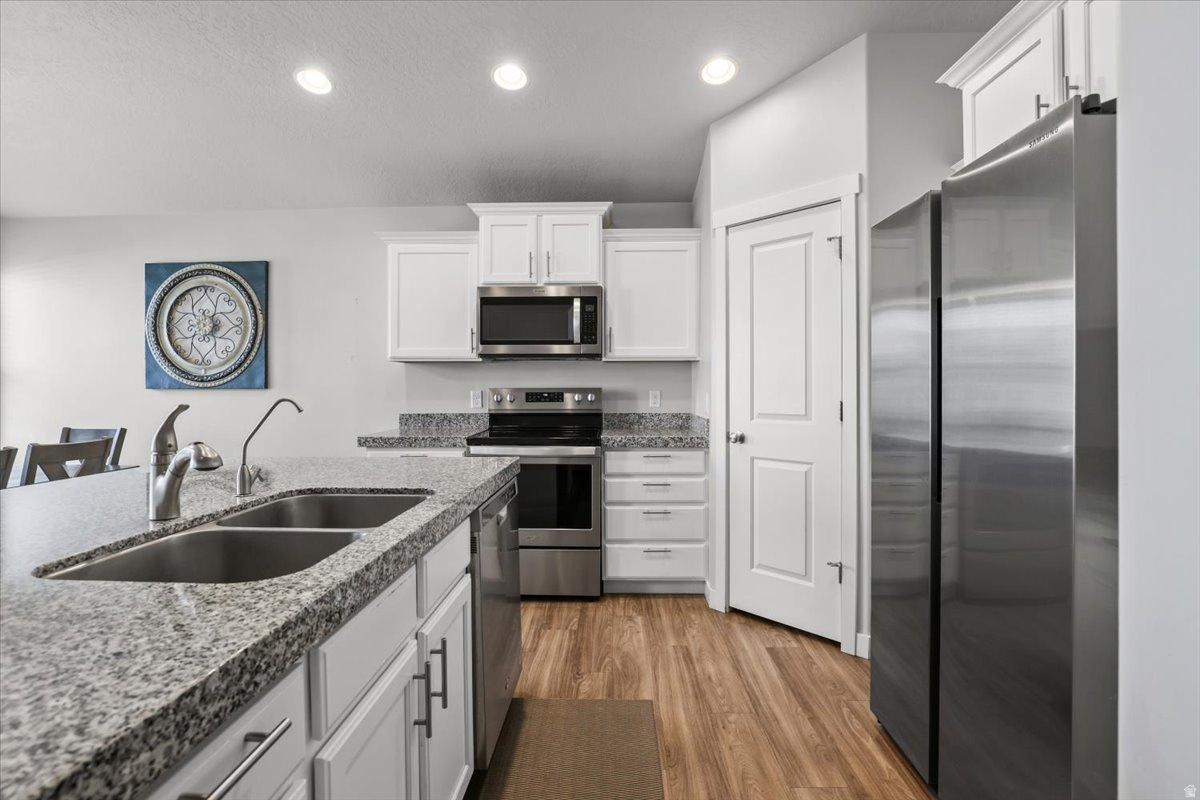 MEADOWS - Residential