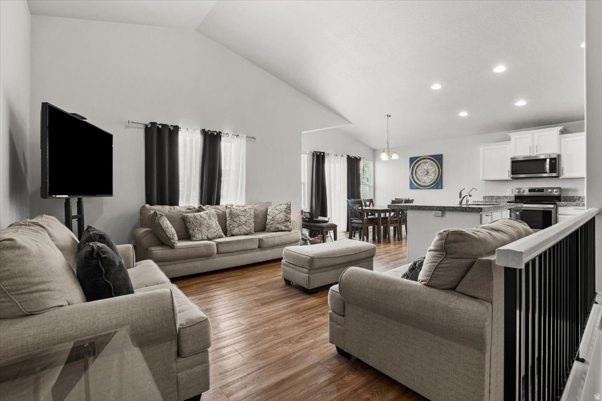 MEADOWS - Residential