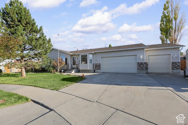 69 MIDDLE CIR, GRANTSVILLE, UT 84029 - Image f183e14f0bf2d12f2f4ef6cf5dbd33b2/3416212467