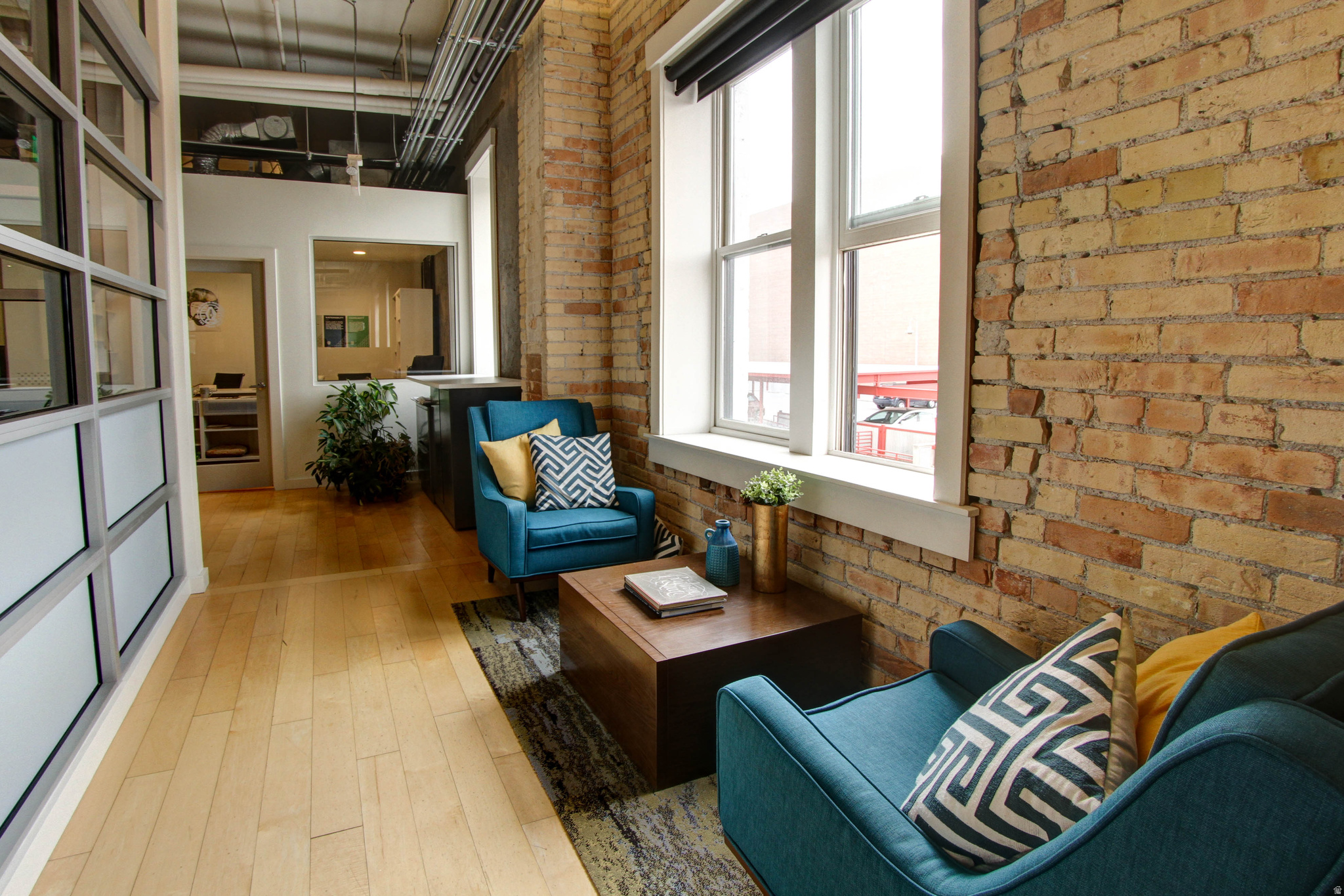BROADWAY LOFTS CONDO - Commercial Sale
