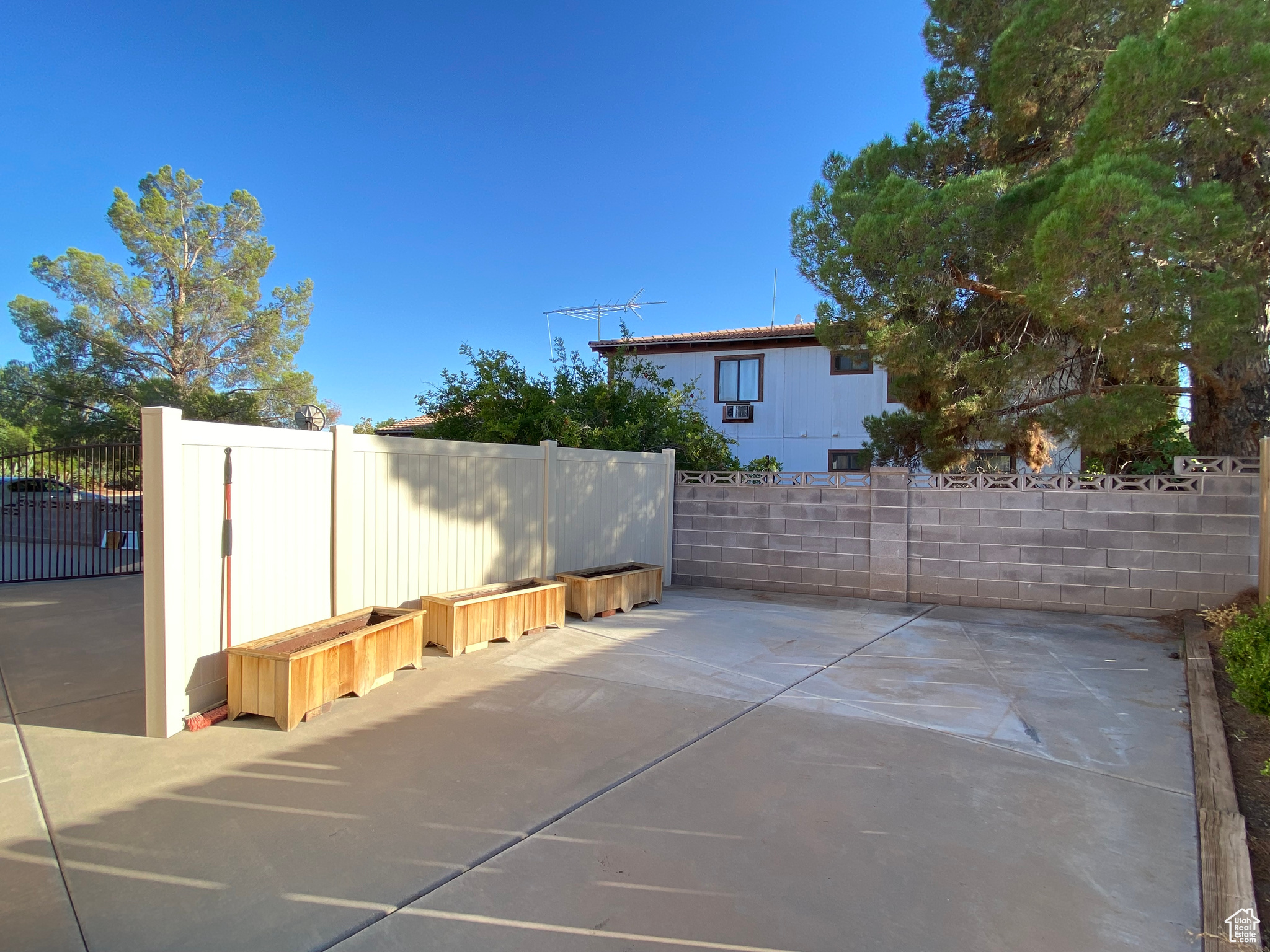 SANTA CLARA HEIGHTS K - Residential