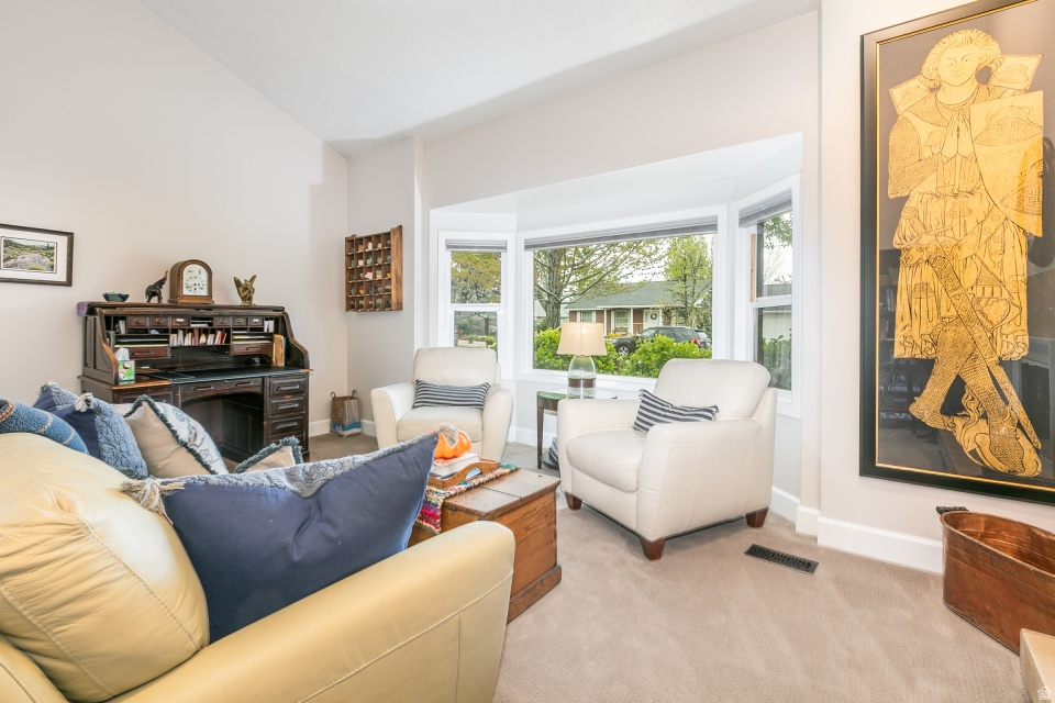WHITE CITY - Residential