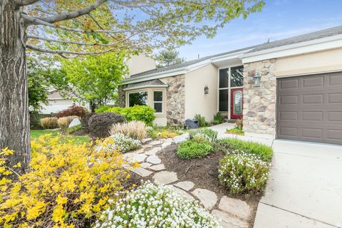 Tiny photo for 10183 S HICKORY POINT DR, Sandy, UT 84092 (MLS # 2158303)