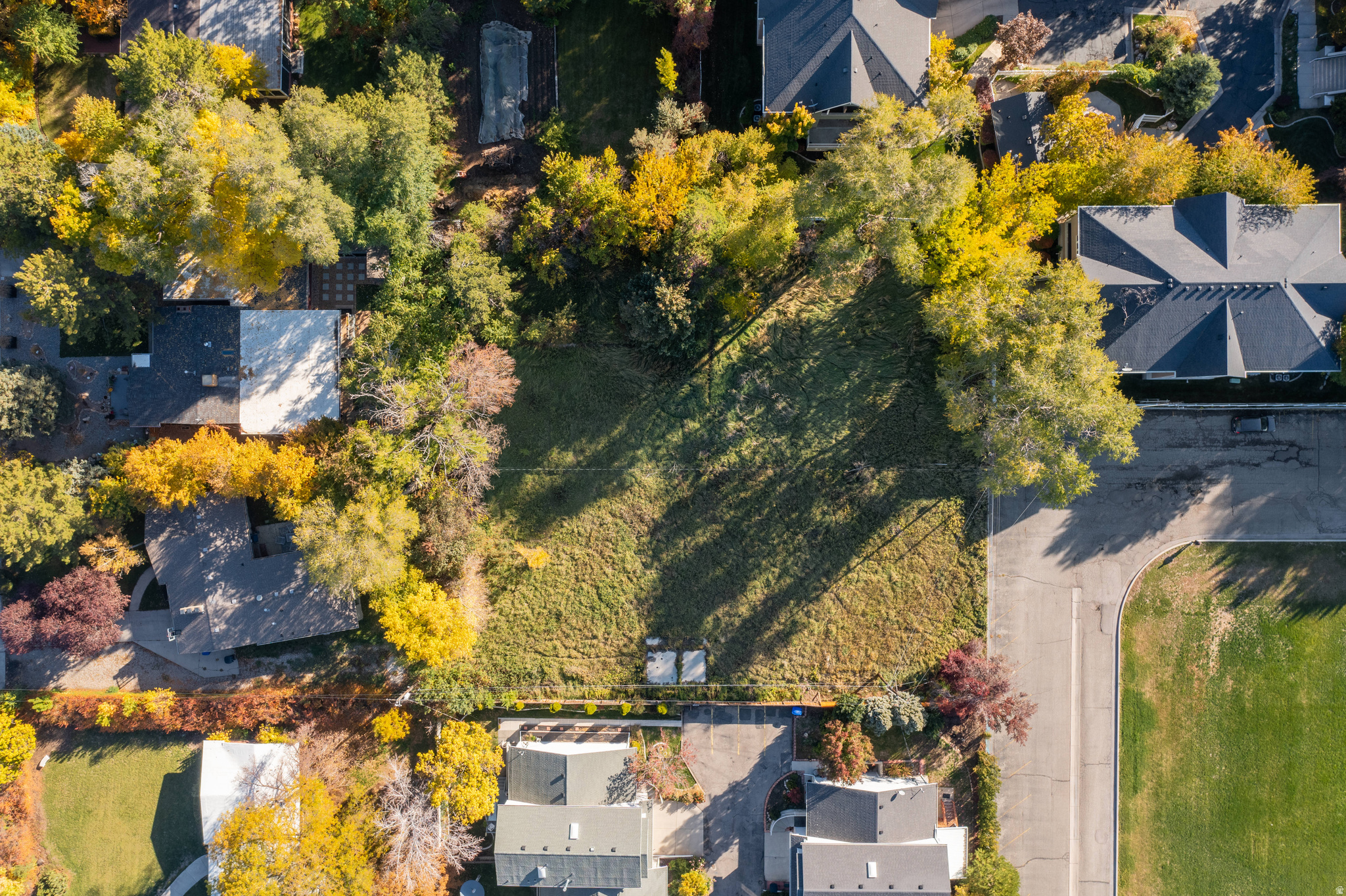 TERASTVADSADRIAN - Land