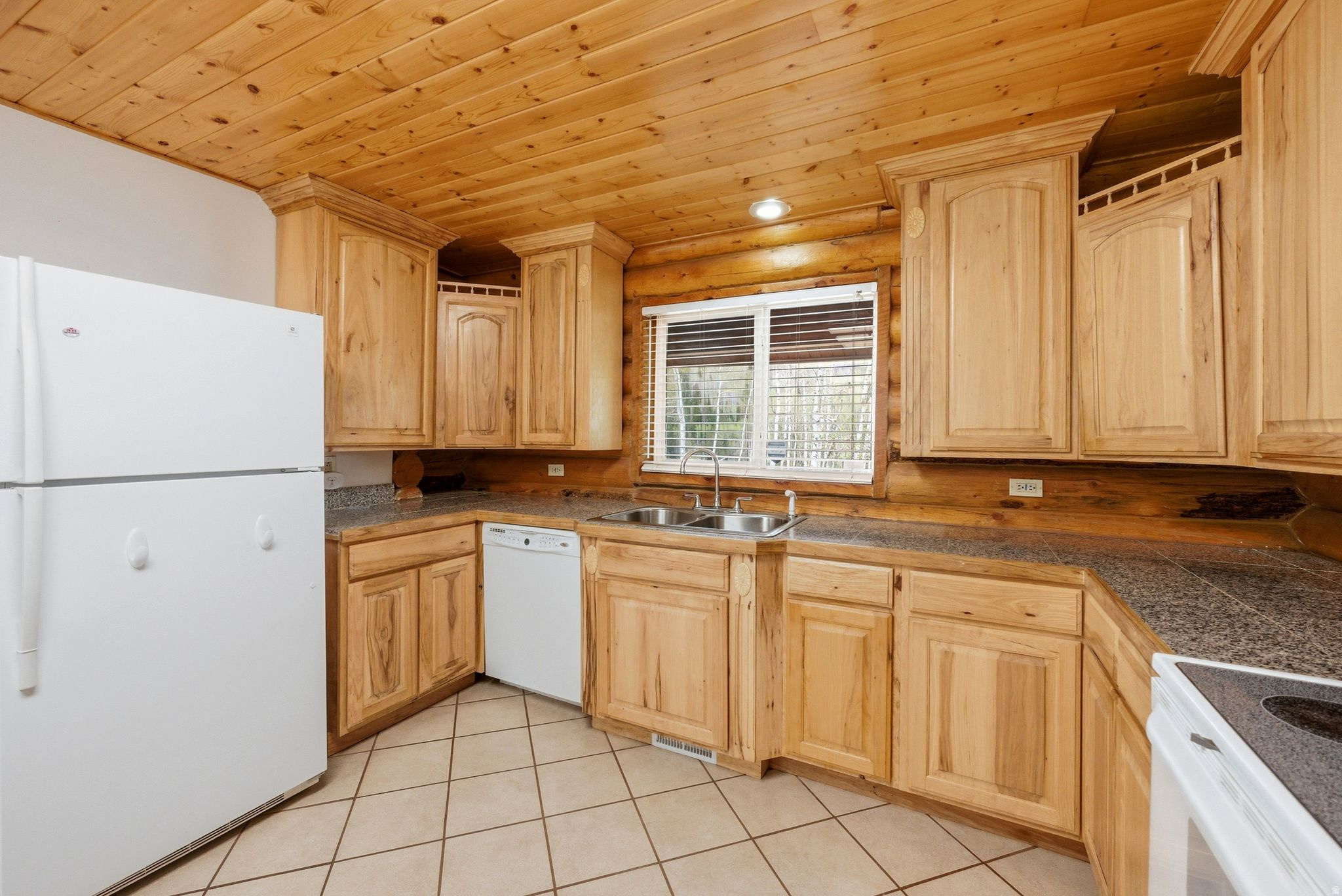 TIMBER LAKES - Residential