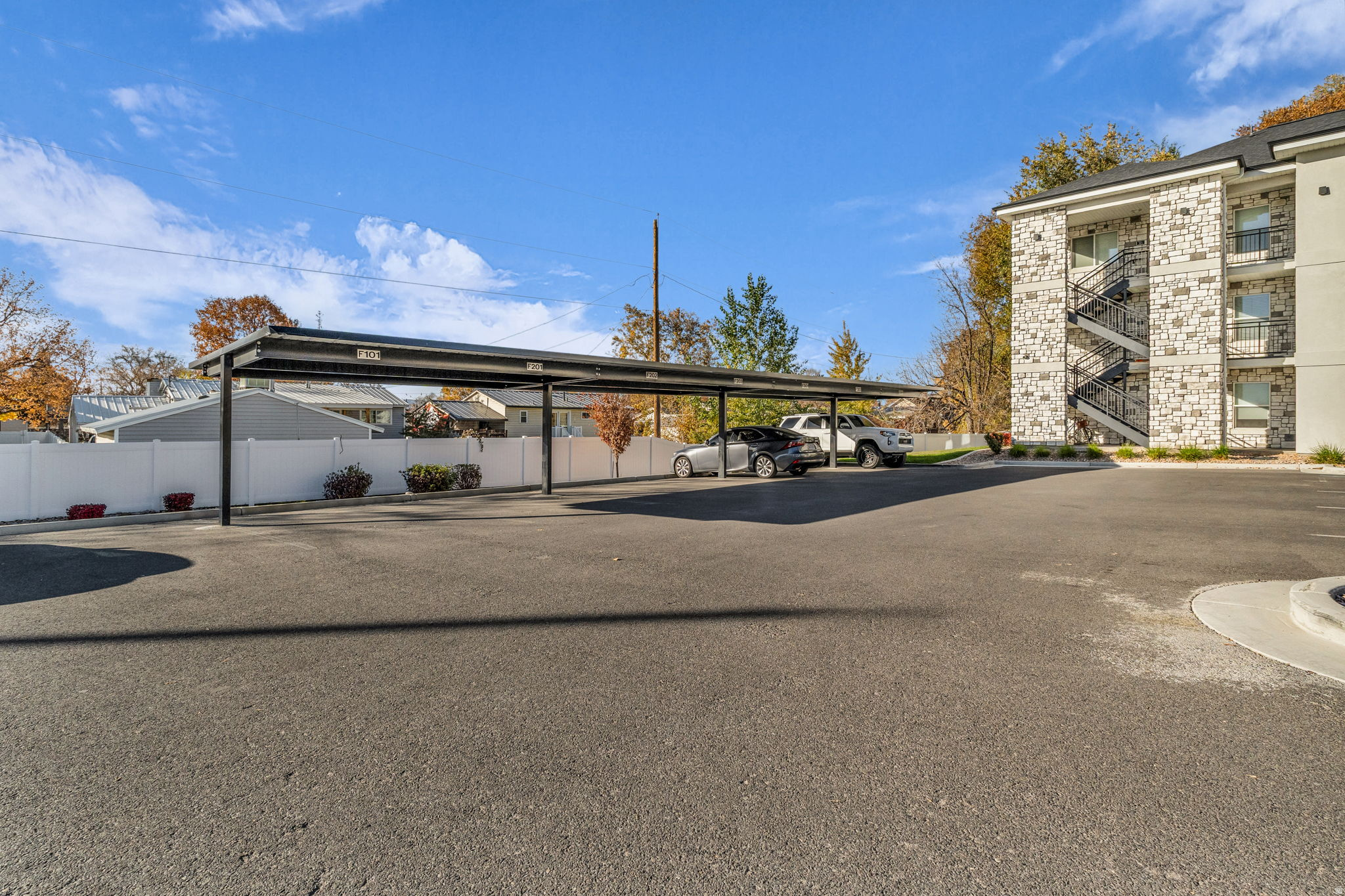 FOXRIDGE - Residential