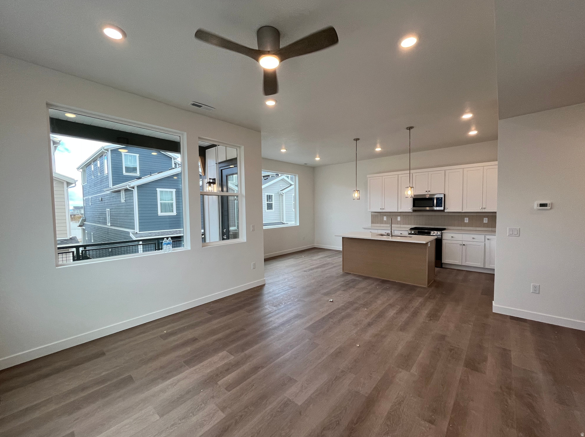 HUNTINGTON RANCH - Residential Income